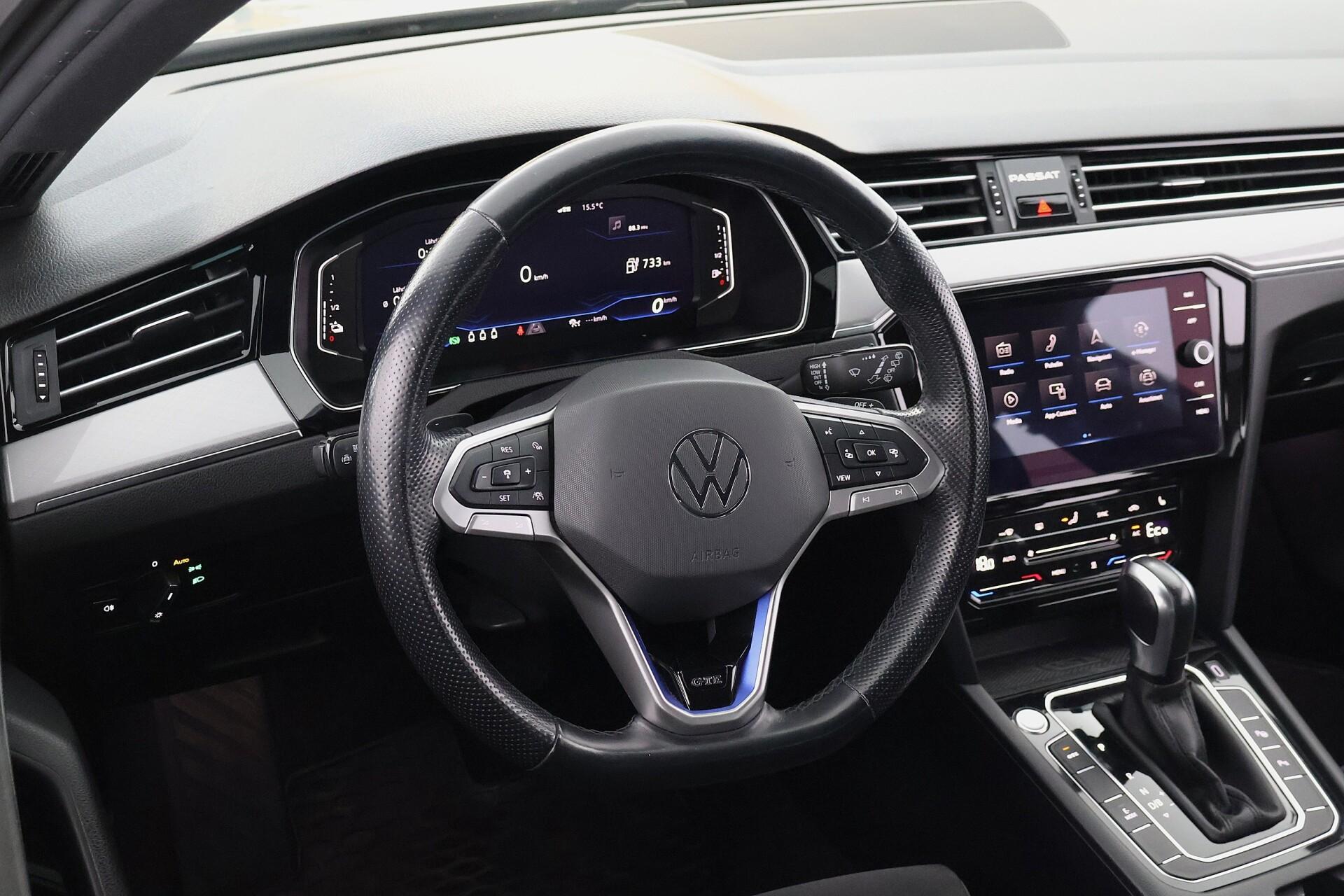 VOLKSWAGEN Passat 2021