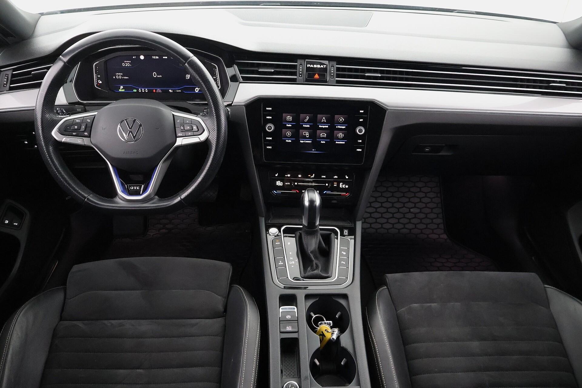 VOLKSWAGEN Passat 2021