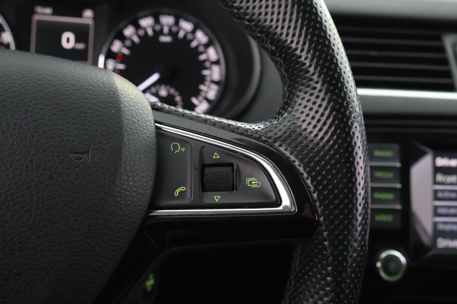 SKODA Octavia 2015