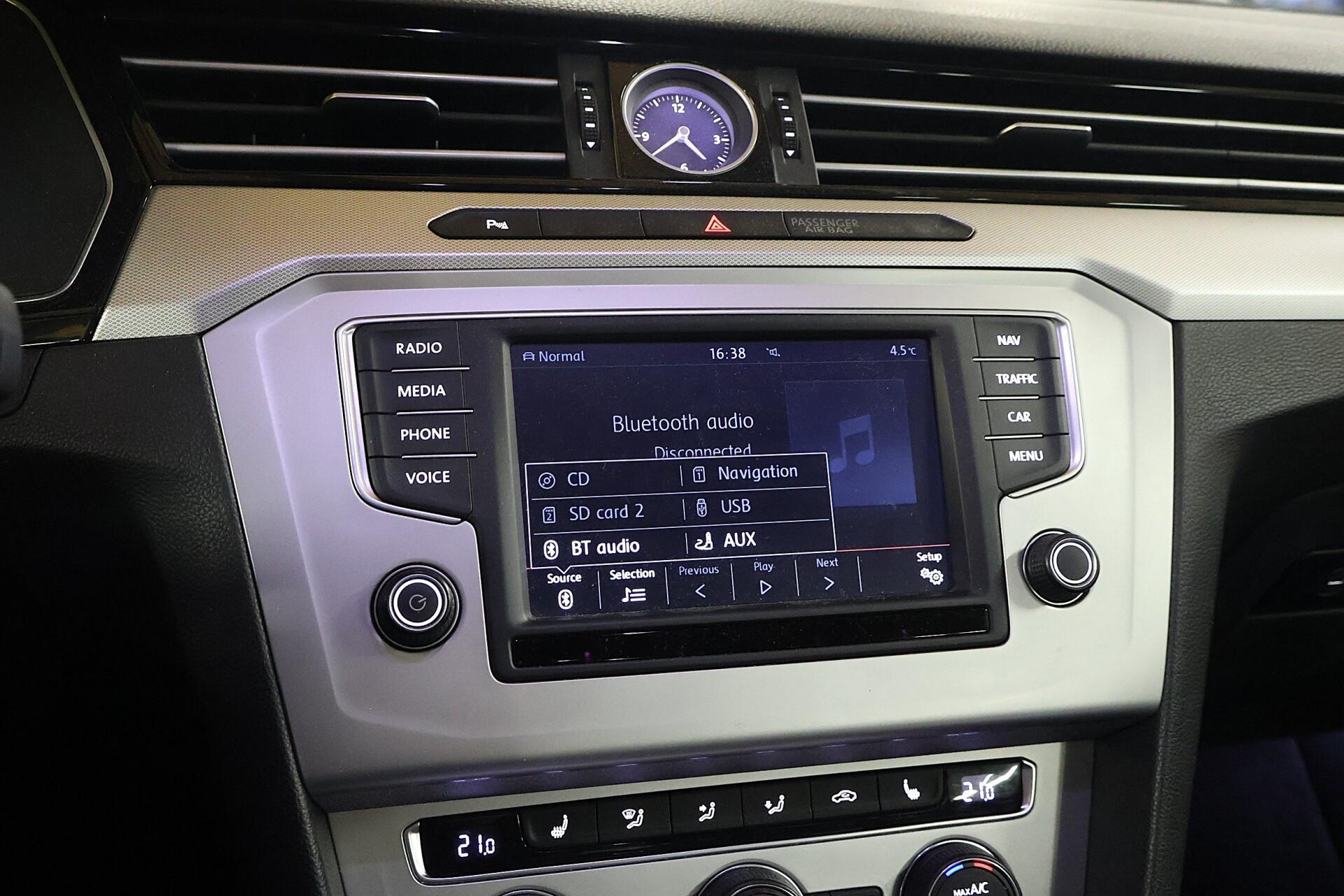 VOLKSWAGEN Passat 2015