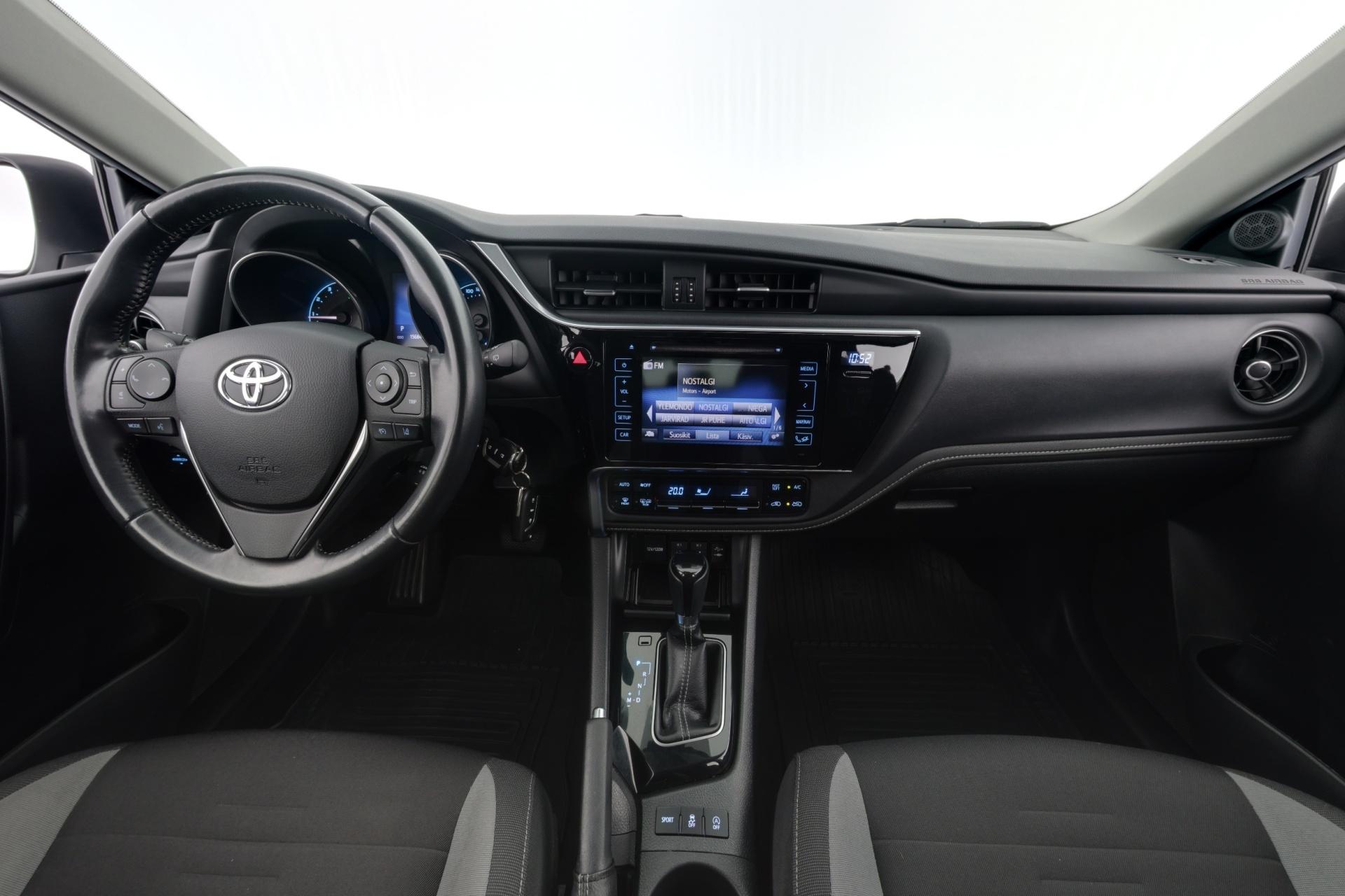 TOYOTA Auris 2018