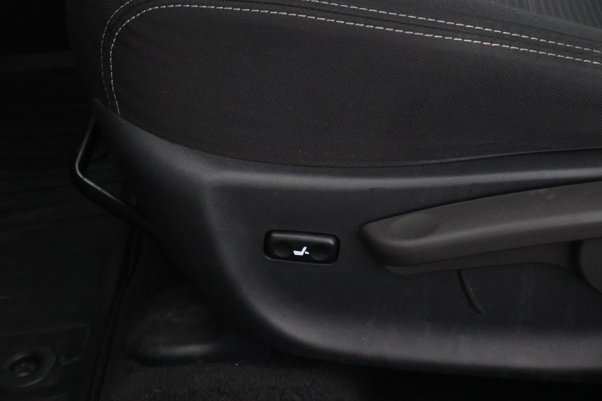 TOYOTA Avensis 2018