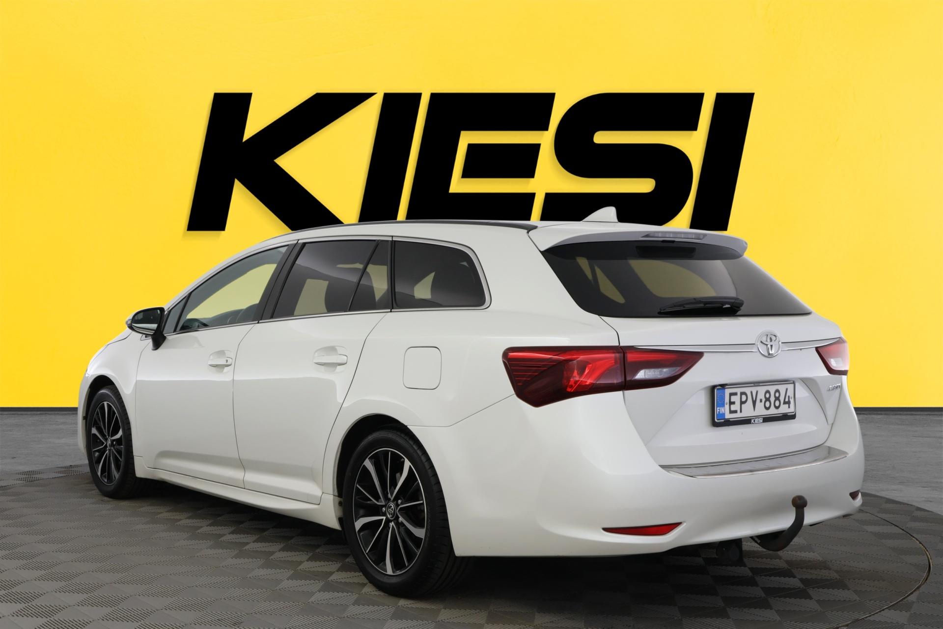 TOYOTA Avensis 2018