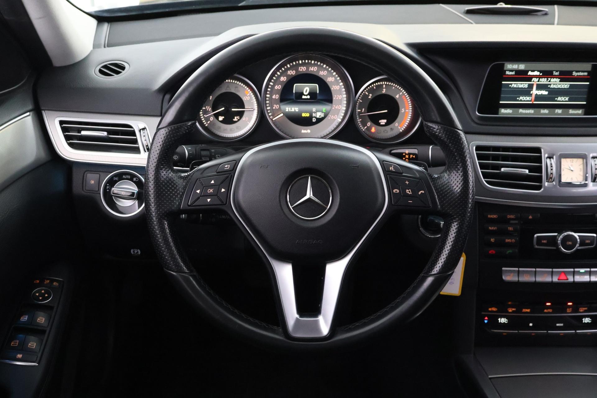 MERCEDES-BENZ E 2015