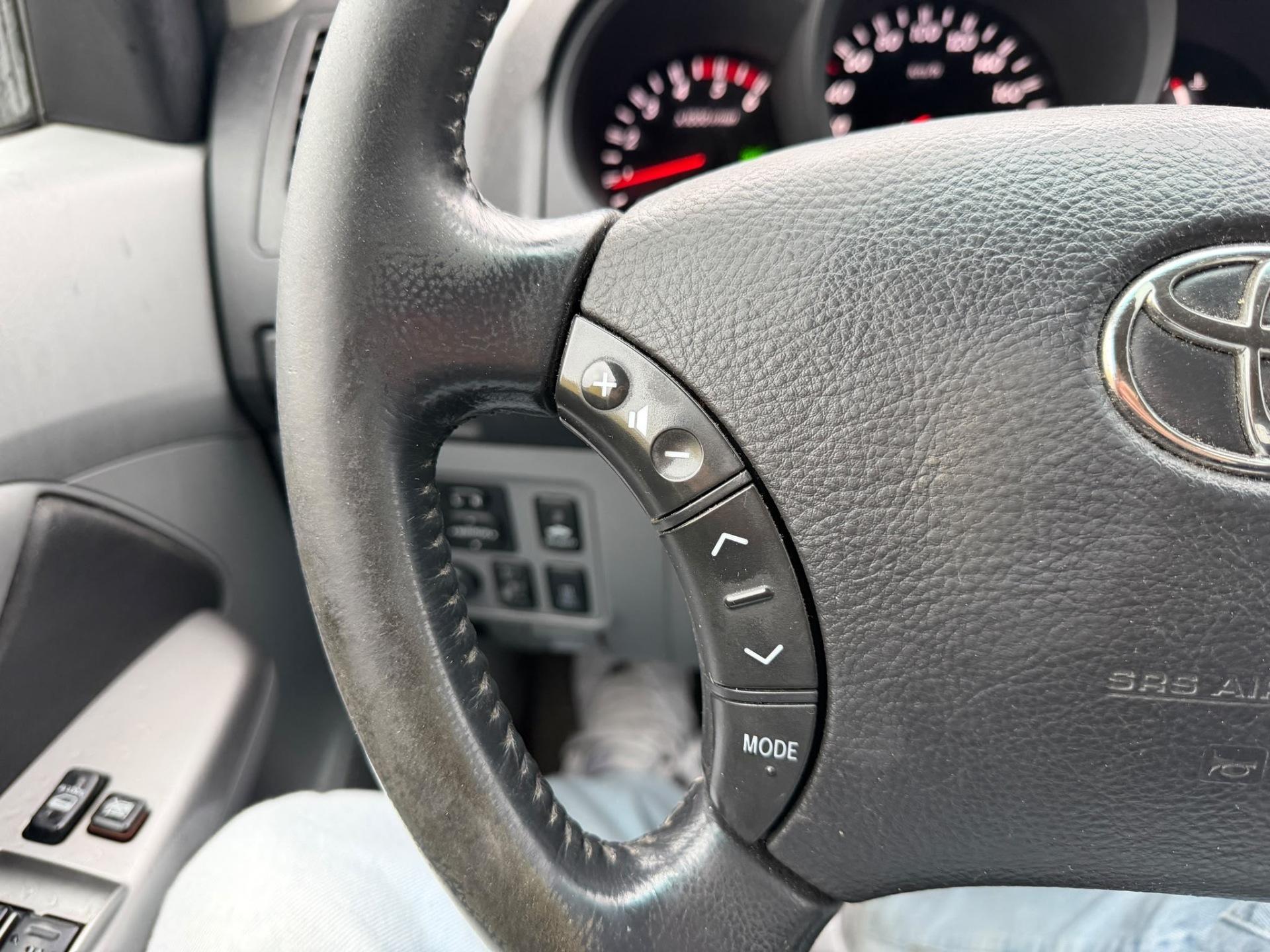 TOYOTA Hilux 2010
