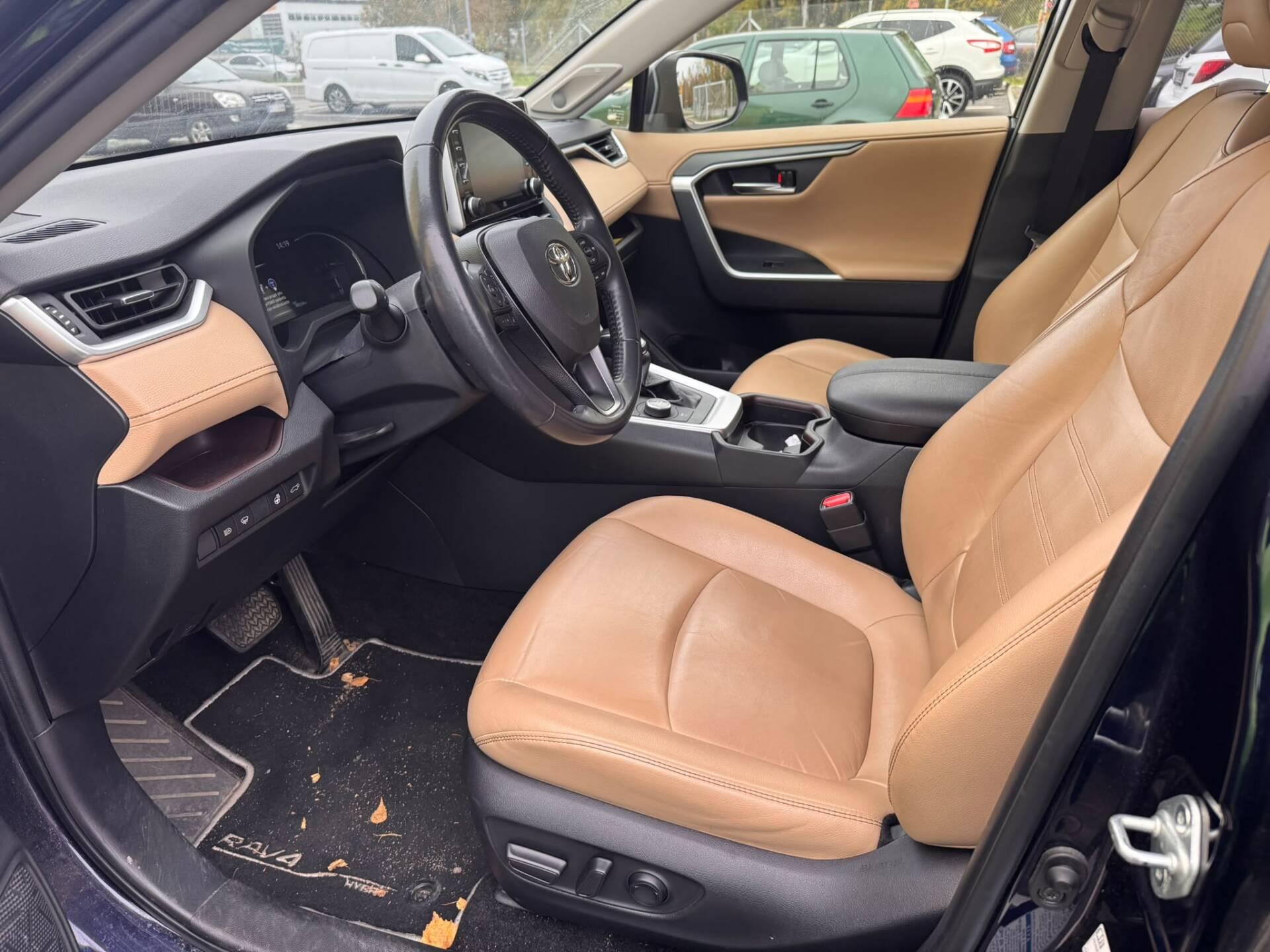 TOYOTA RAV4 2019