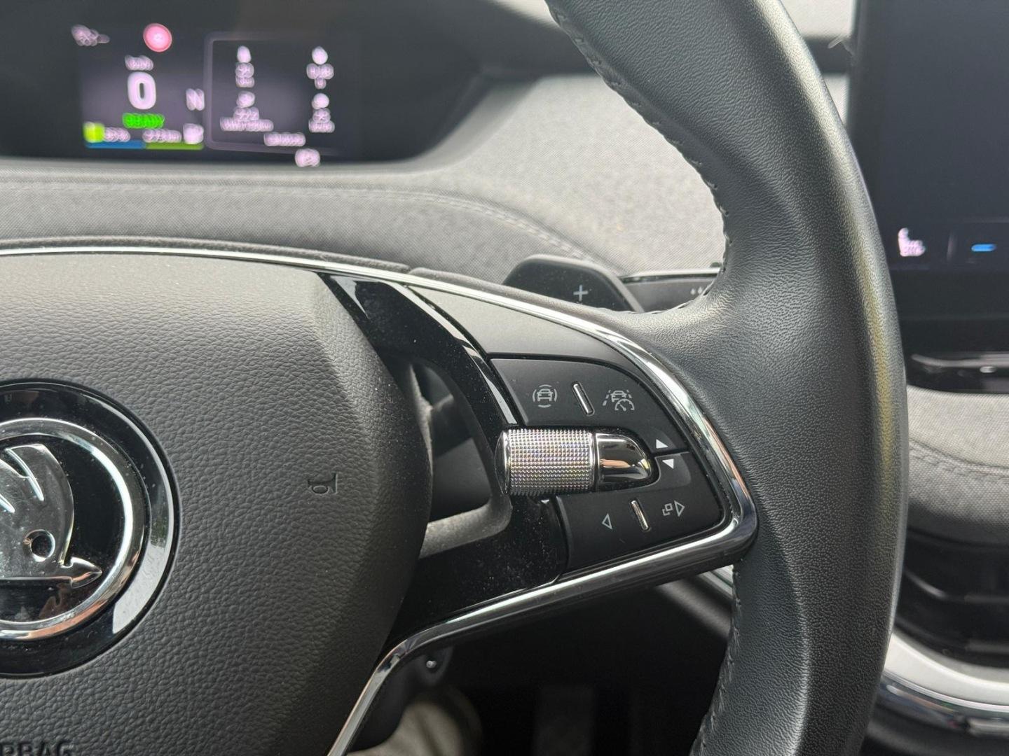 SKODA Enyaq 2023