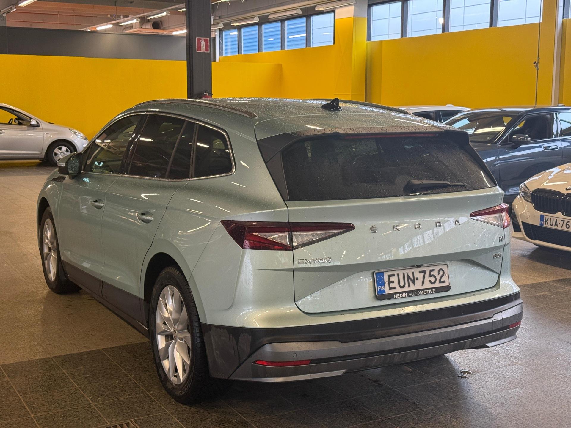 SKODA Enyaq 2023