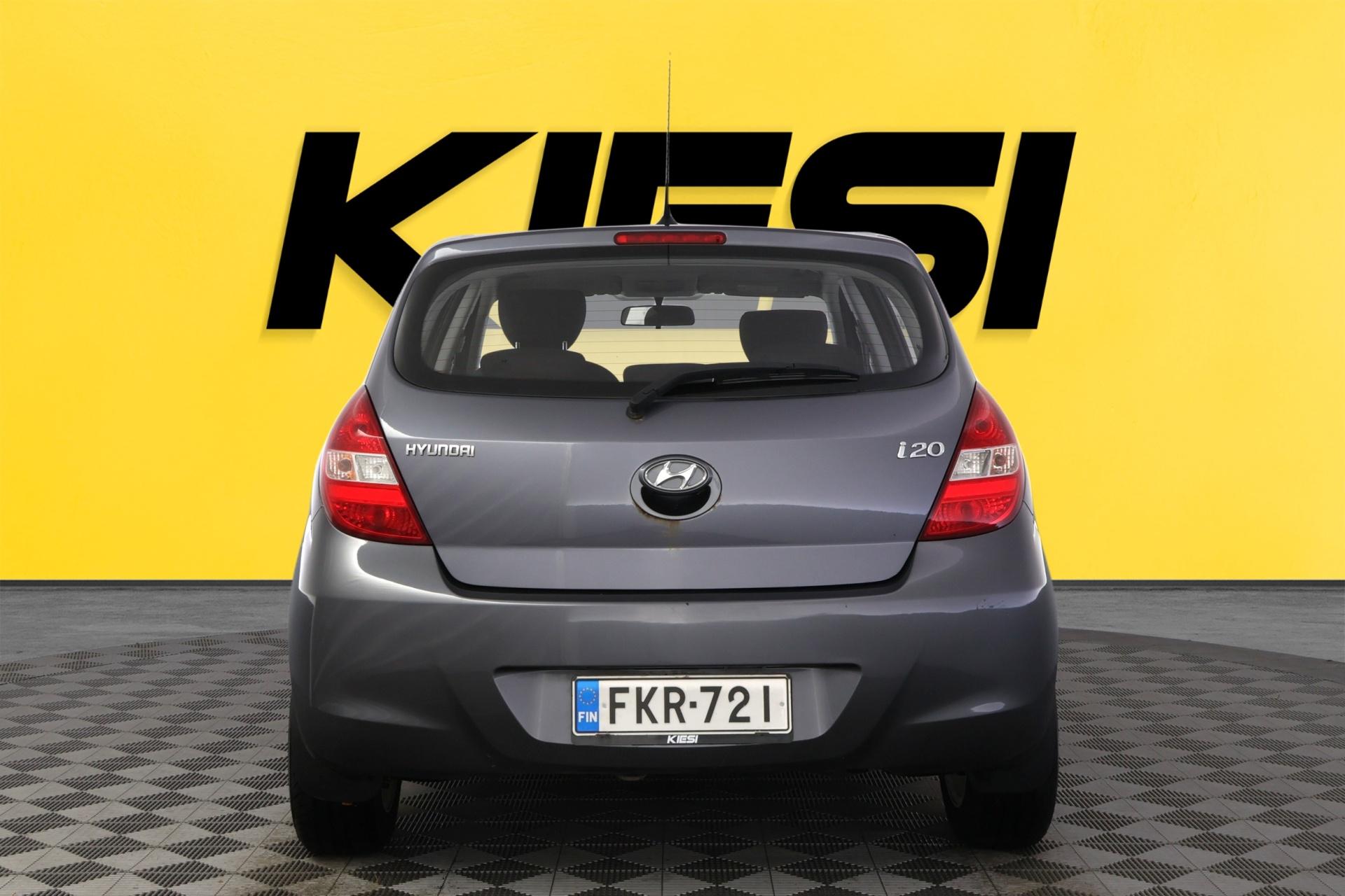HYUNDAI i20 2012