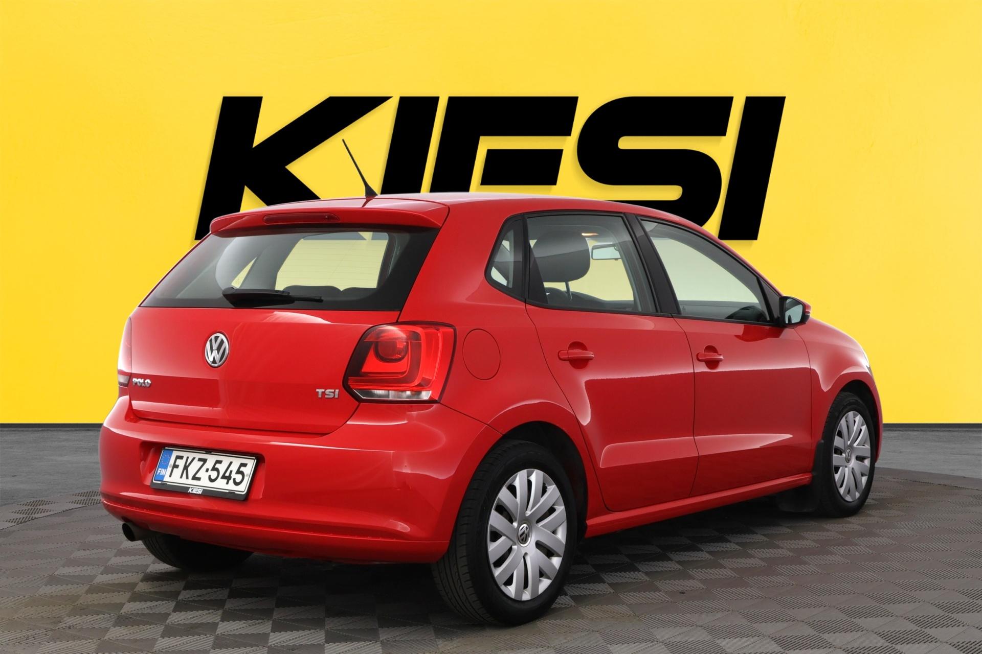 VOLKSWAGEN Polo 2013