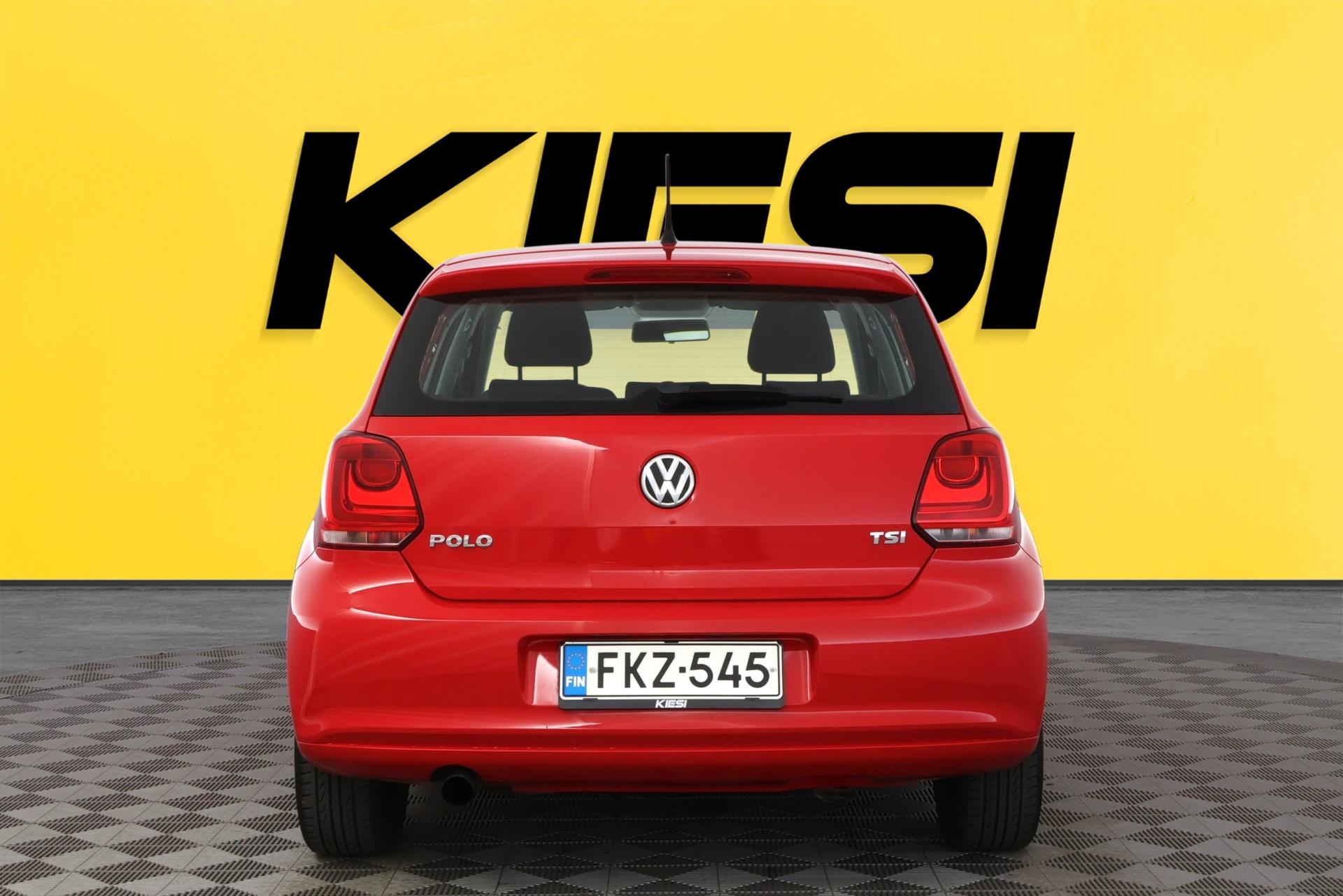 VOLKSWAGEN Polo 2013