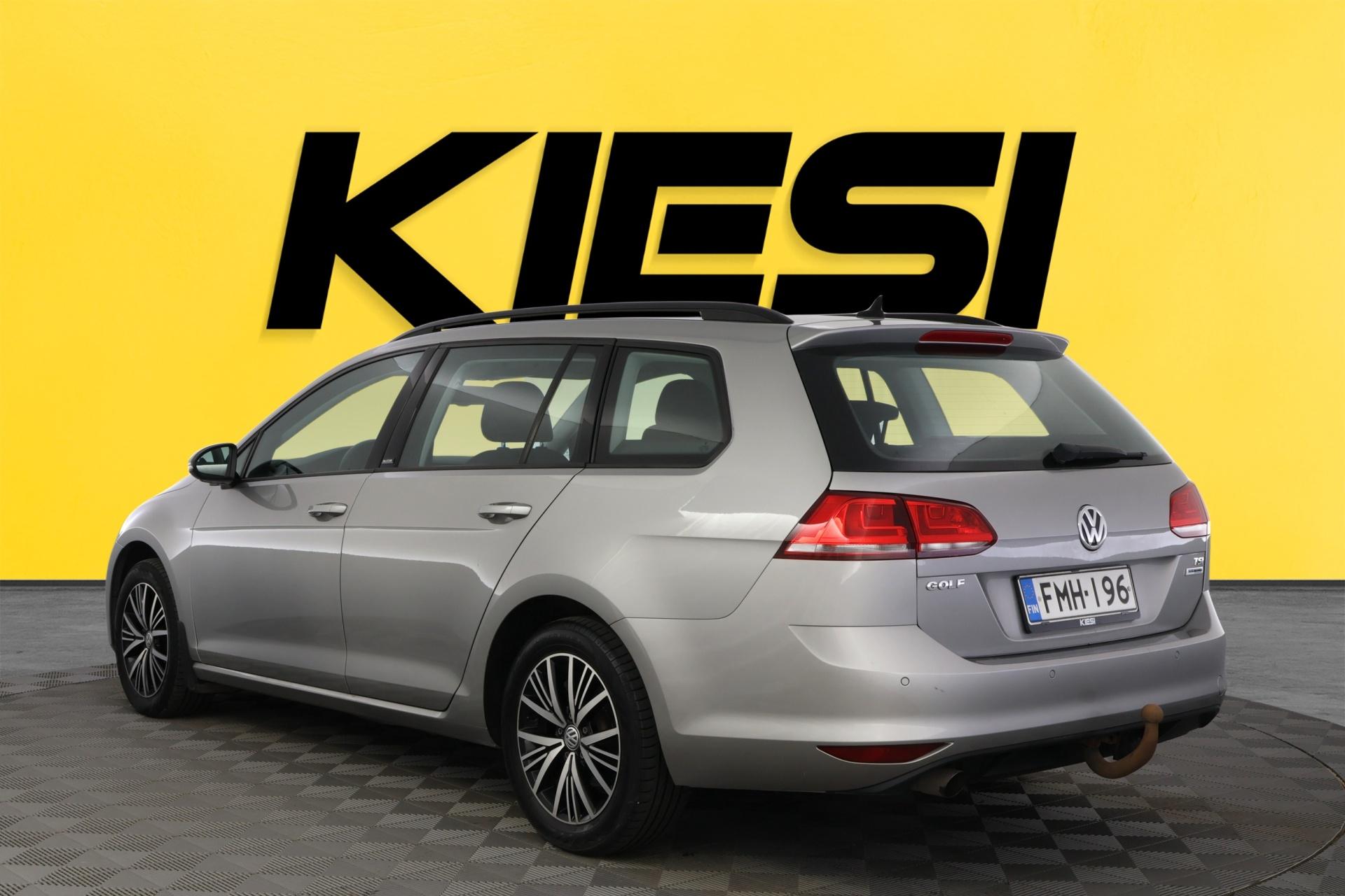 VOLKSWAGEN Golf 2016
