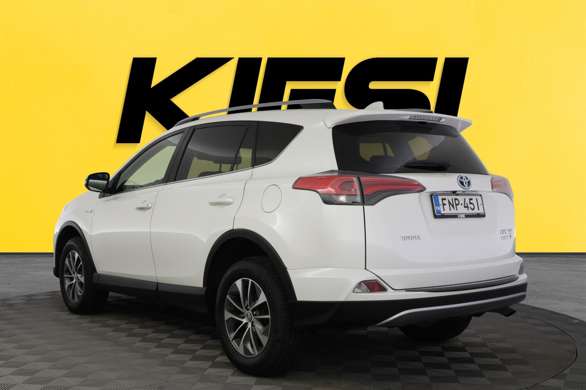 TOYOTA RAV4 2018