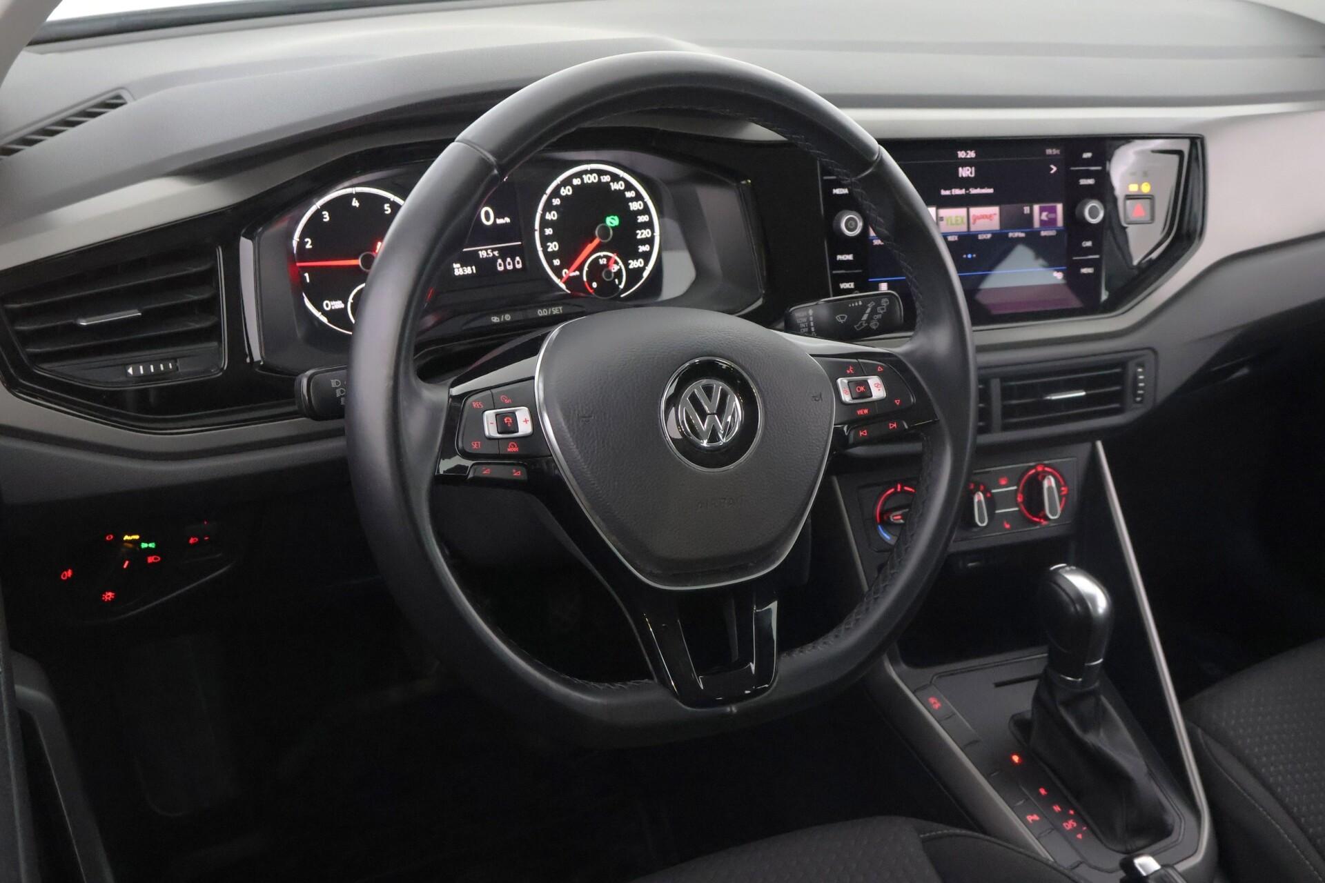 VOLKSWAGEN Polo 2019