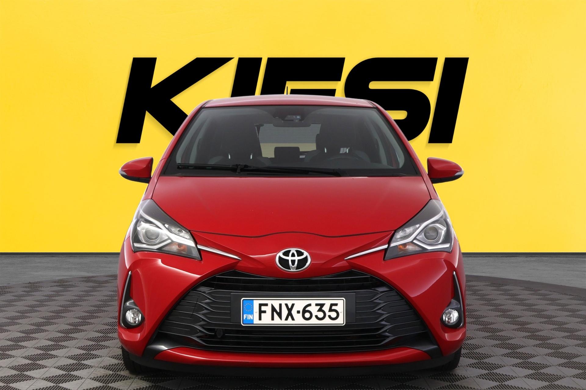TOYOTA Yaris 2019