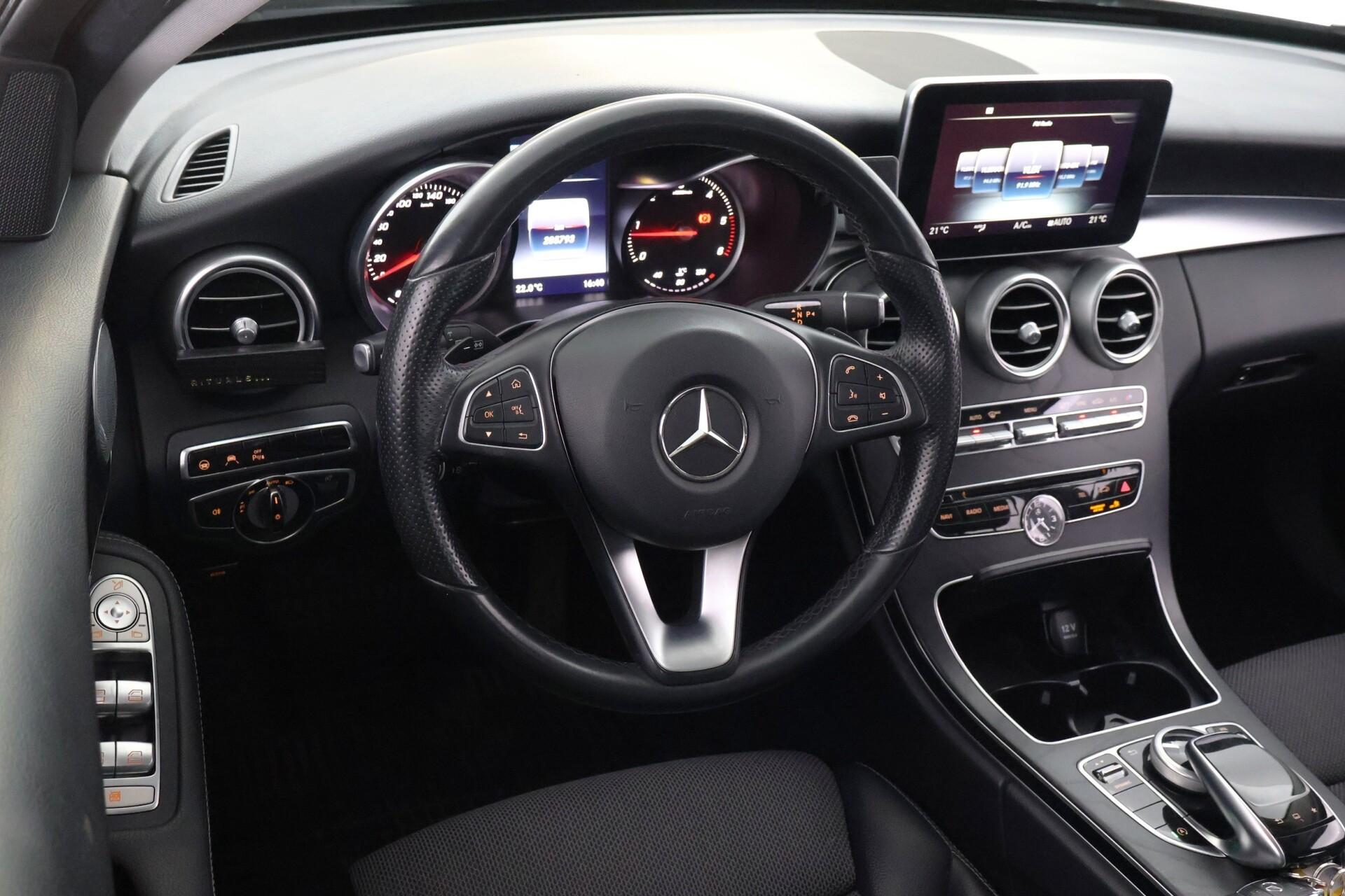 MERCEDES-BENZ C 2015