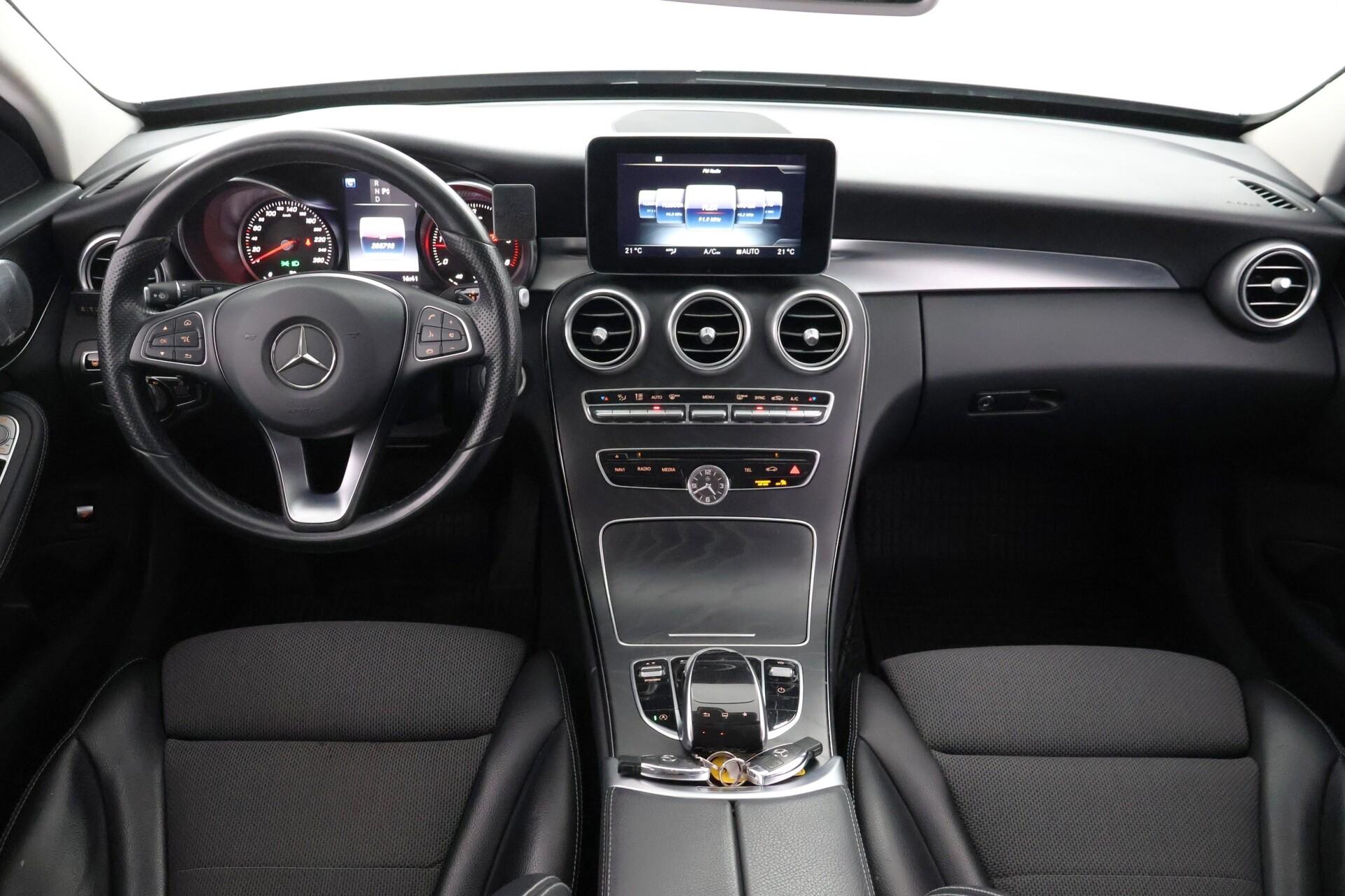 MERCEDES-BENZ C 2015