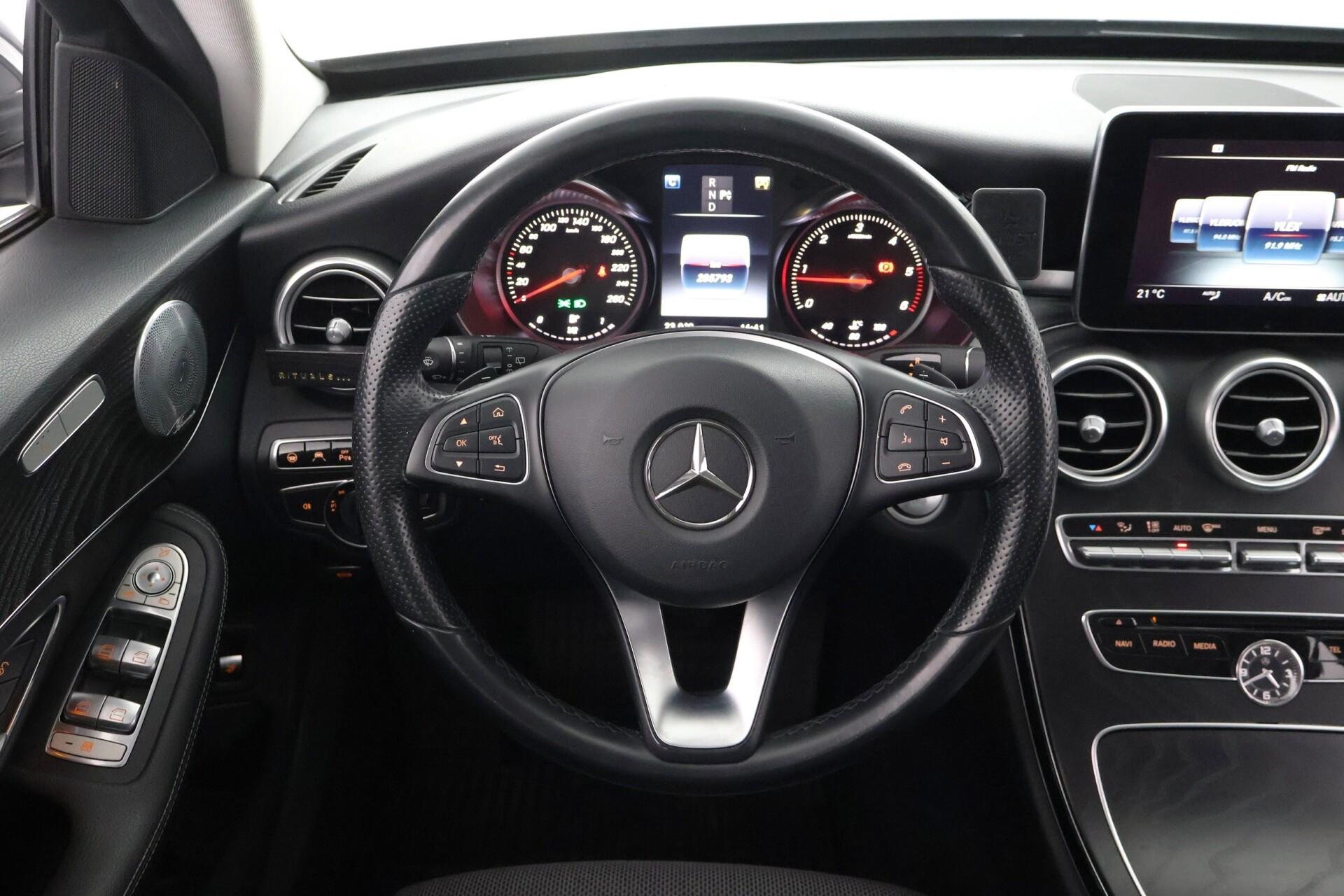 MERCEDES-BENZ C 2015
