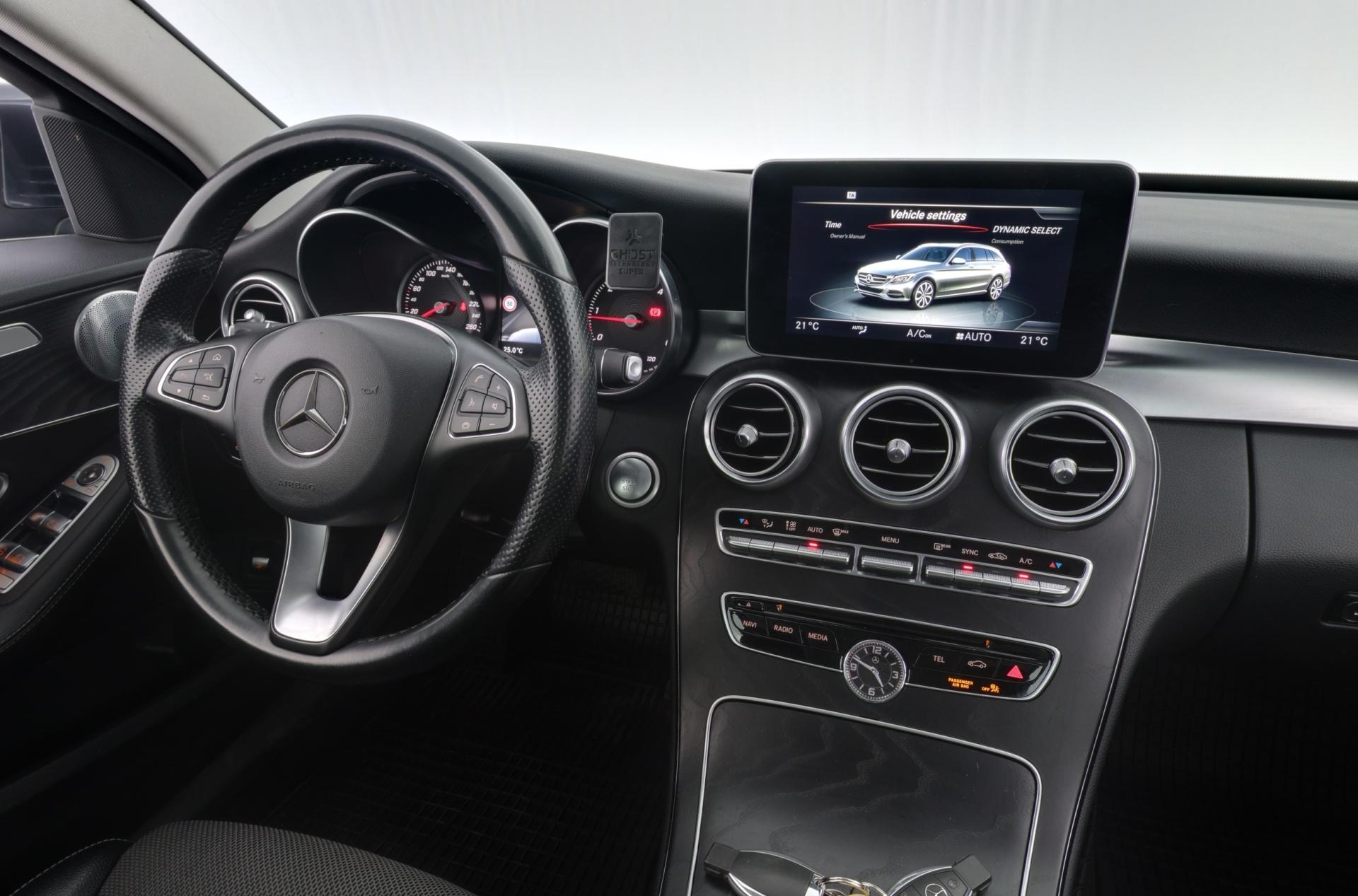 MERCEDES-BENZ C 2015