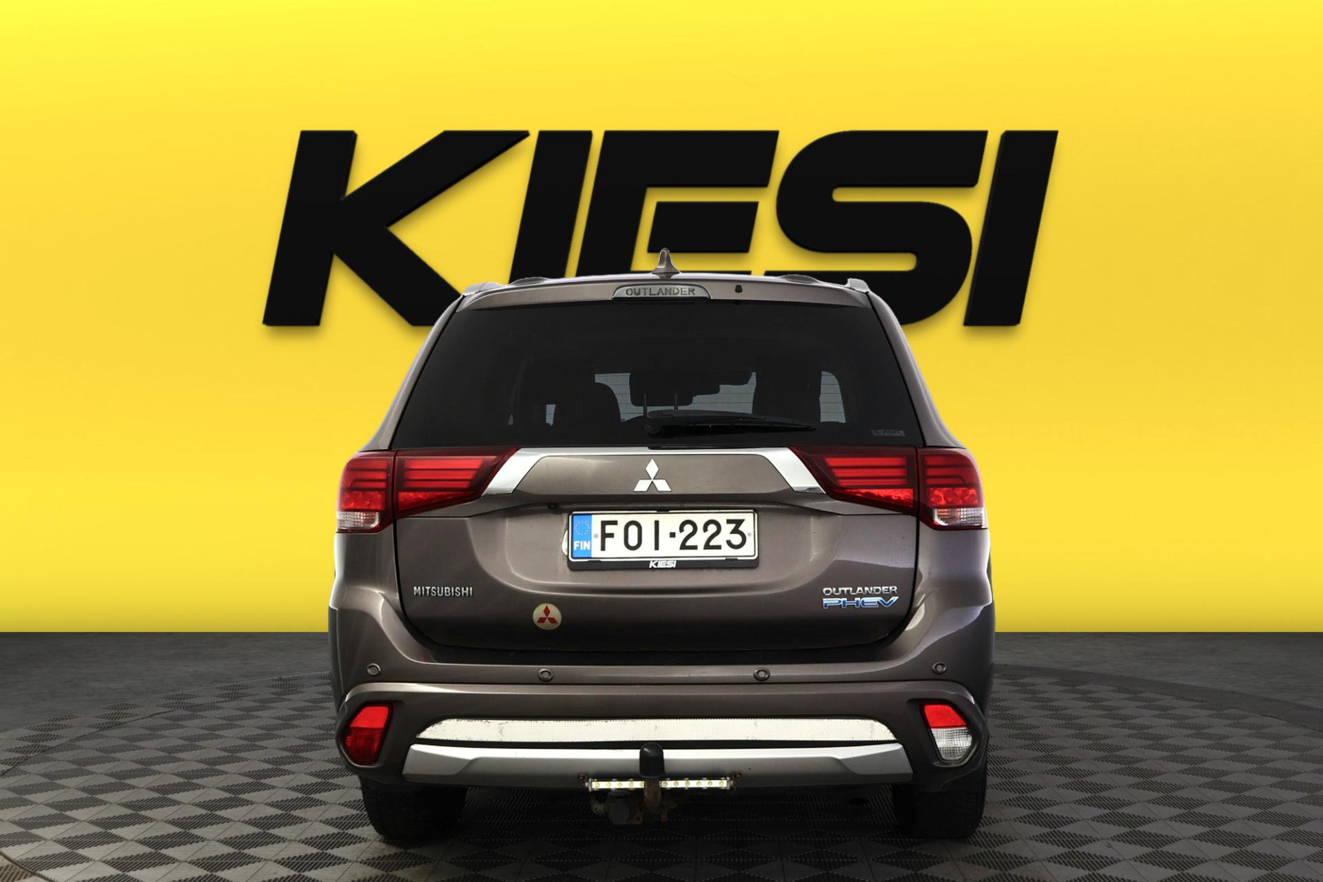 MITSUBISHI Outlander PHEV 2017