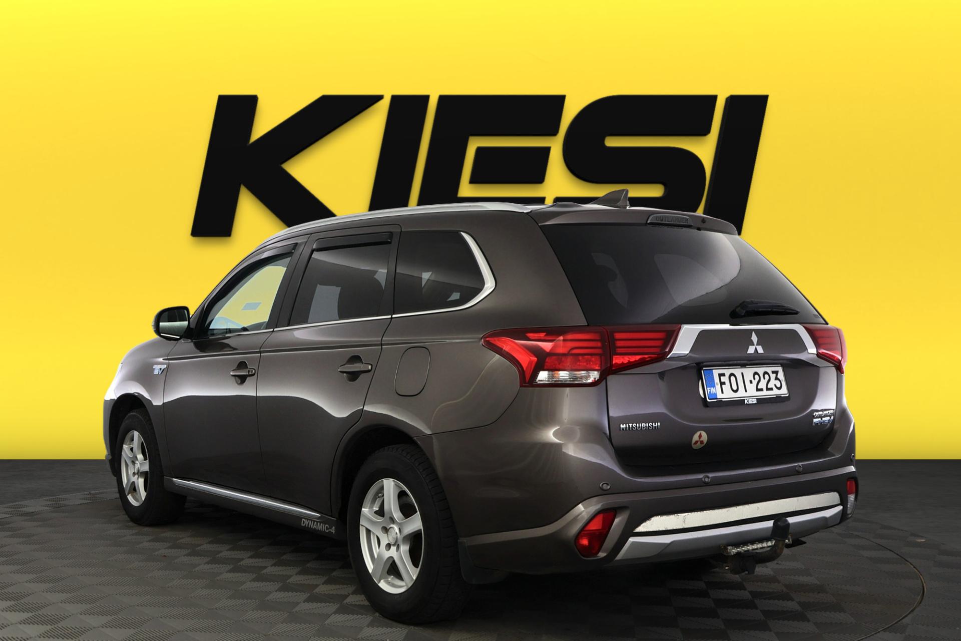 MITSUBISHI Outlander PHEV 2017