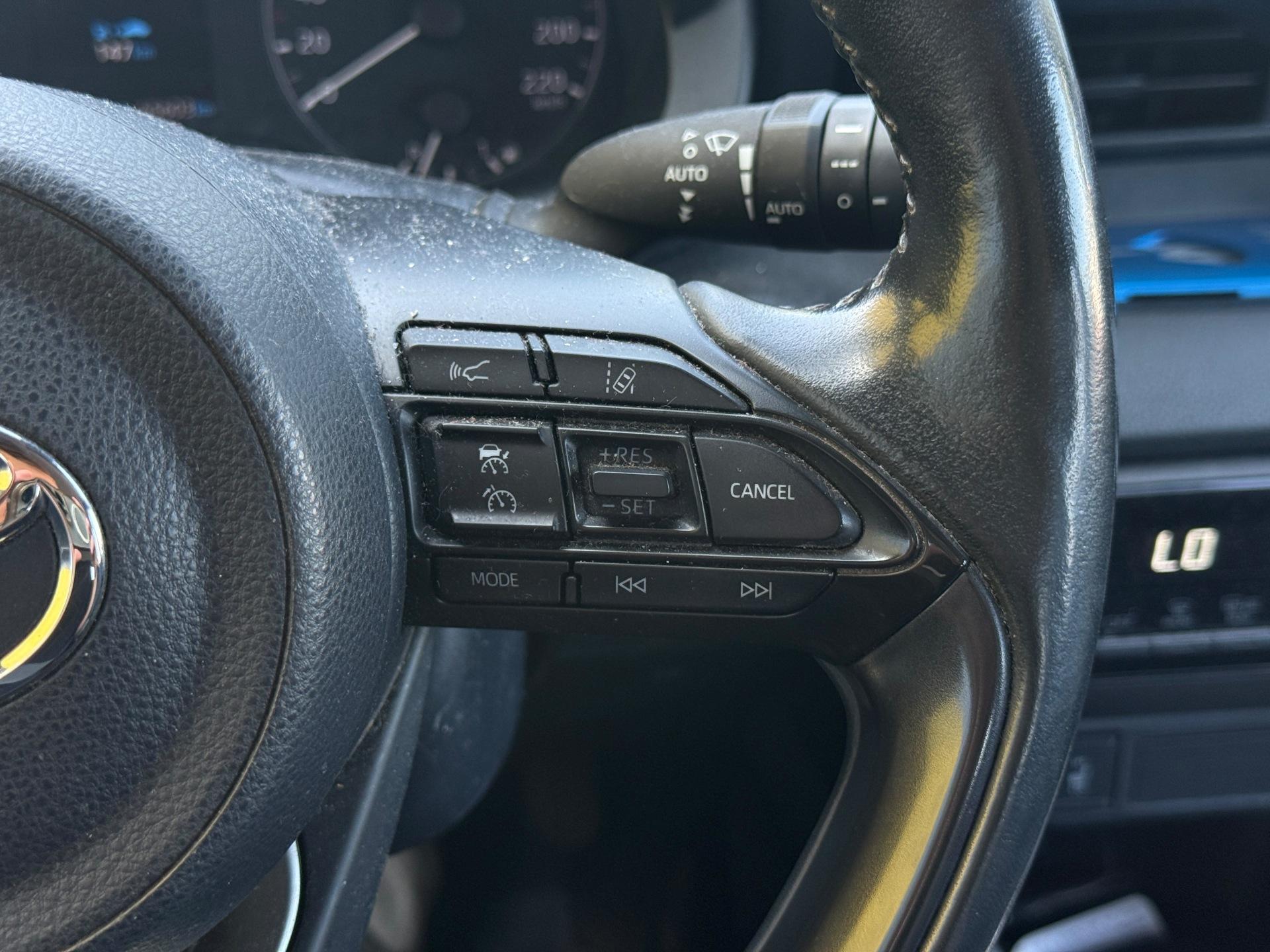 TOYOTA Yaris 2021