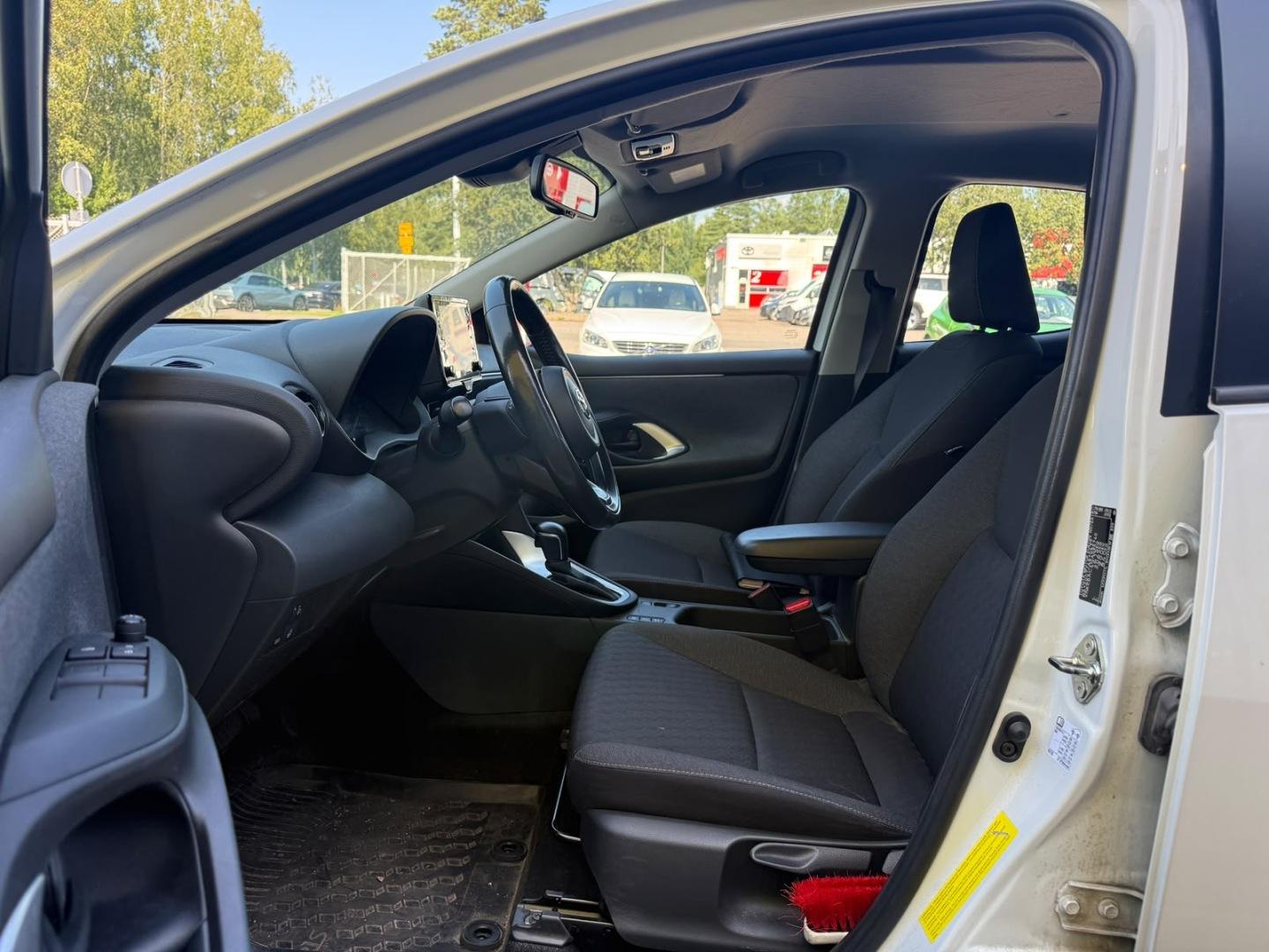 TOYOTA Yaris 2021