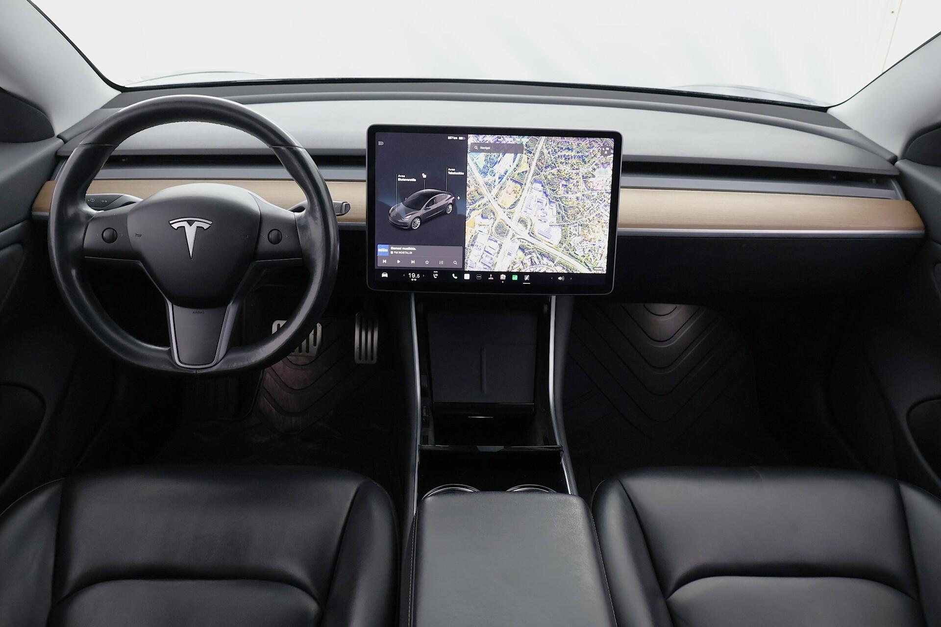 TESLA Model 3 2019