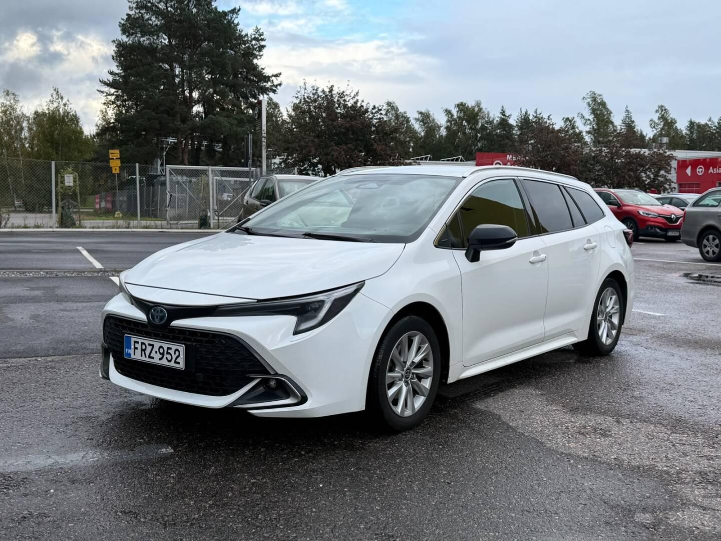 TOYOTA Corolla 2024