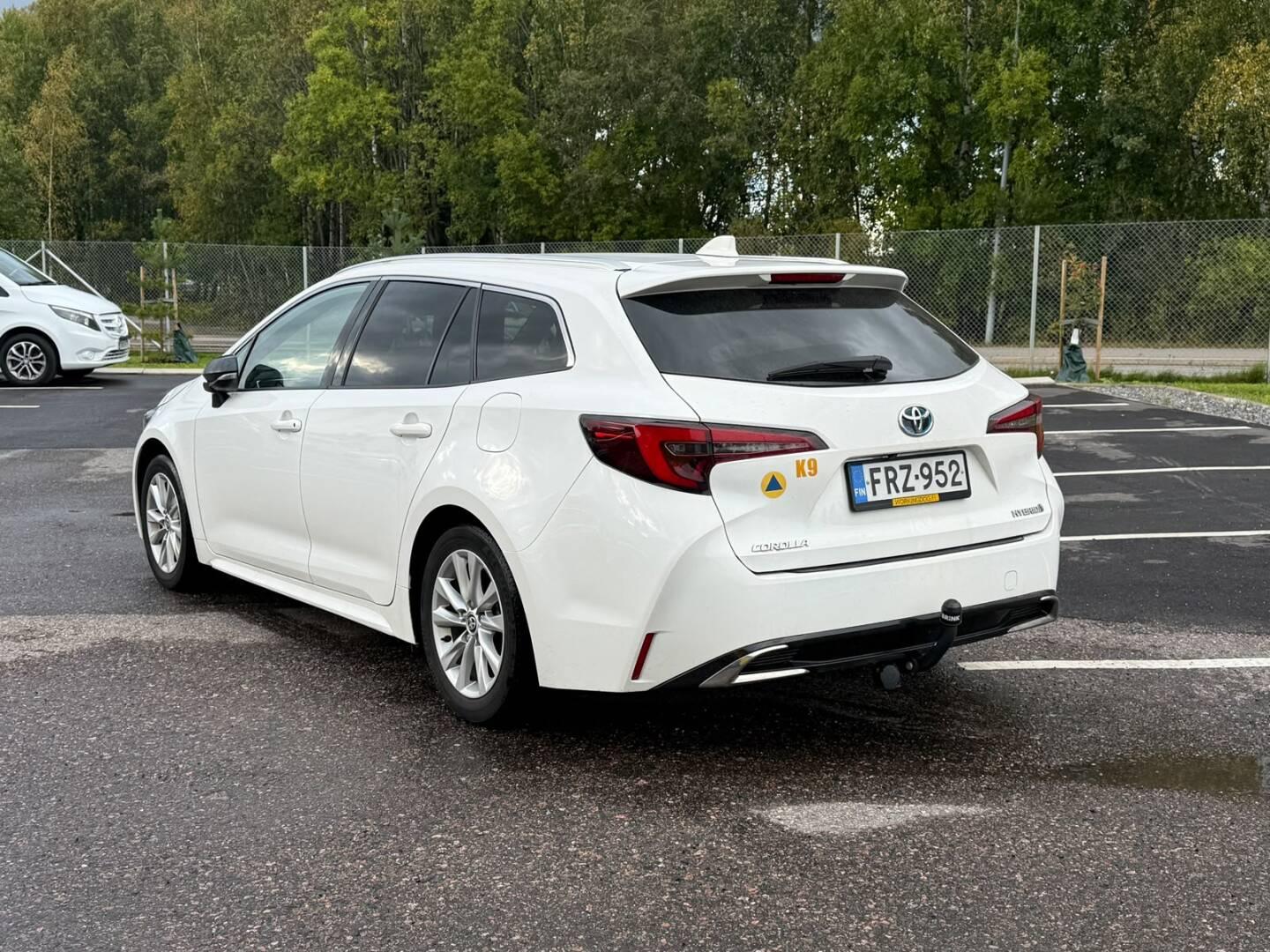 TOYOTA Corolla 2024