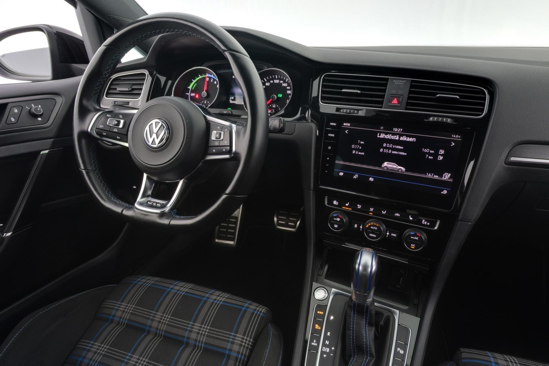 VOLKSWAGEN Golf 2018