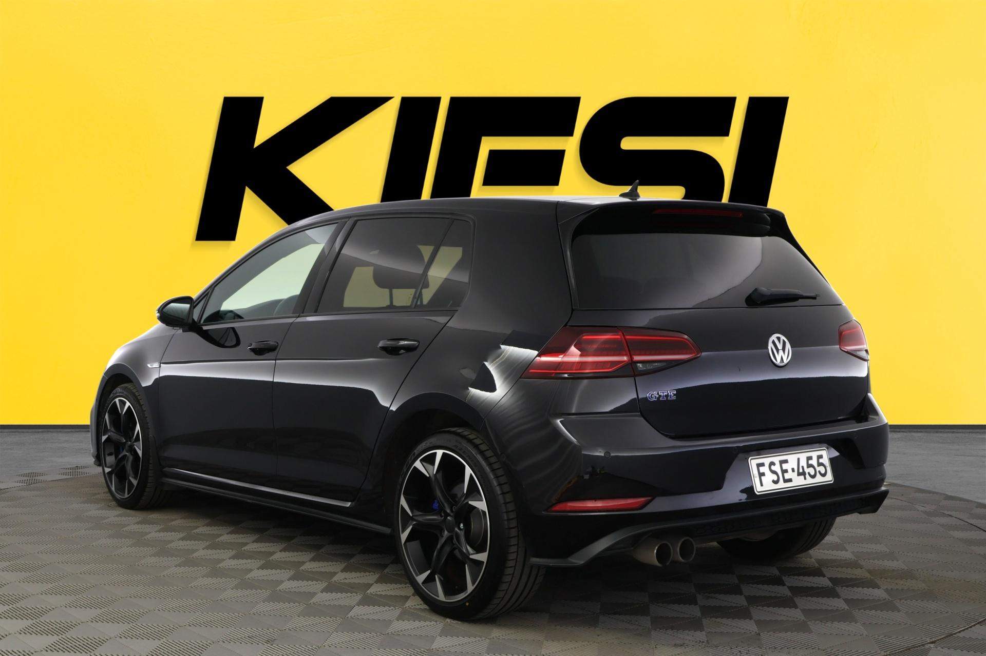 VOLKSWAGEN Golf 2018