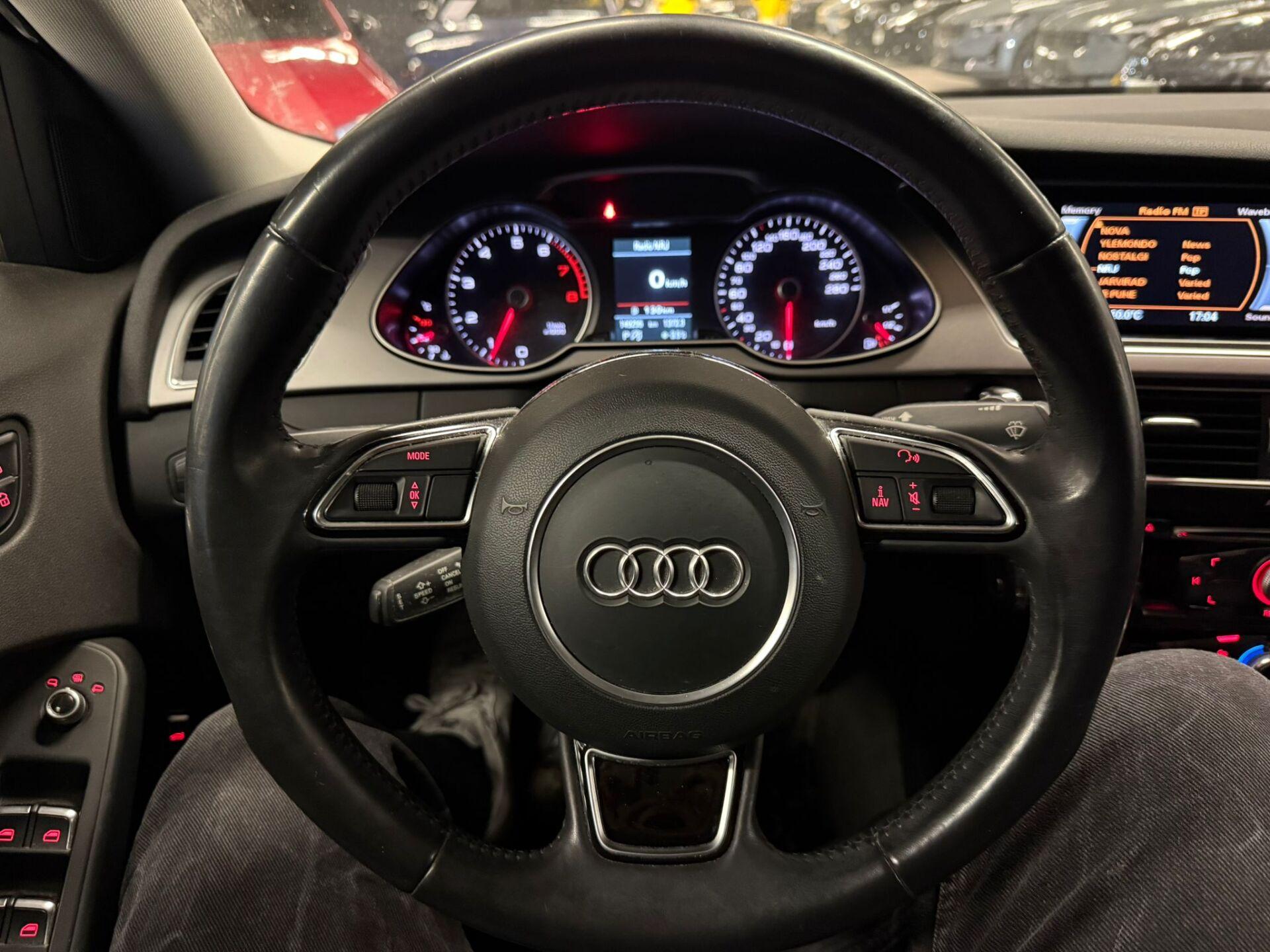 AUDI A4 2014