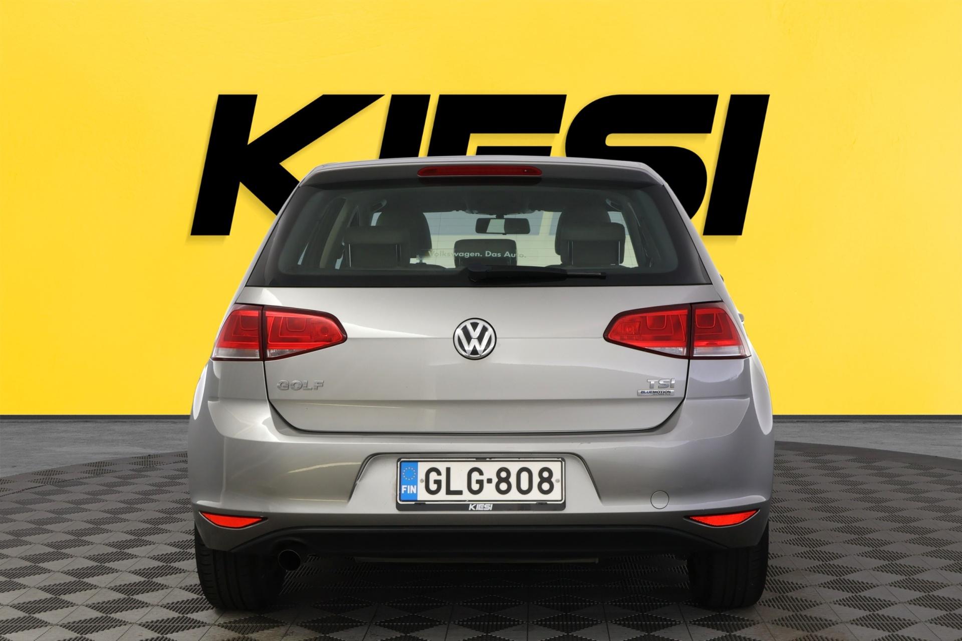VOLKSWAGEN Golf 2015