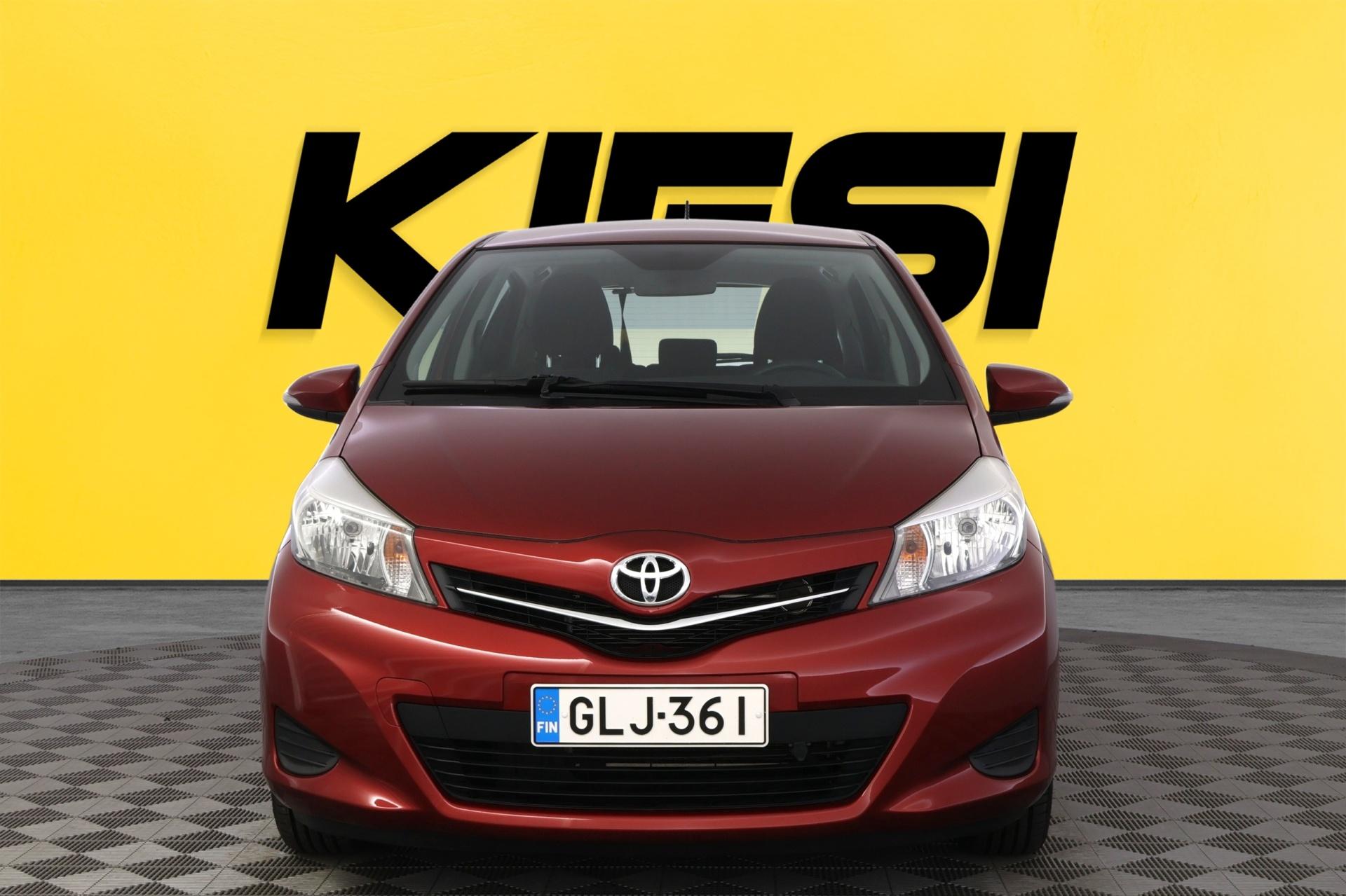 TOYOTA Yaris 2014