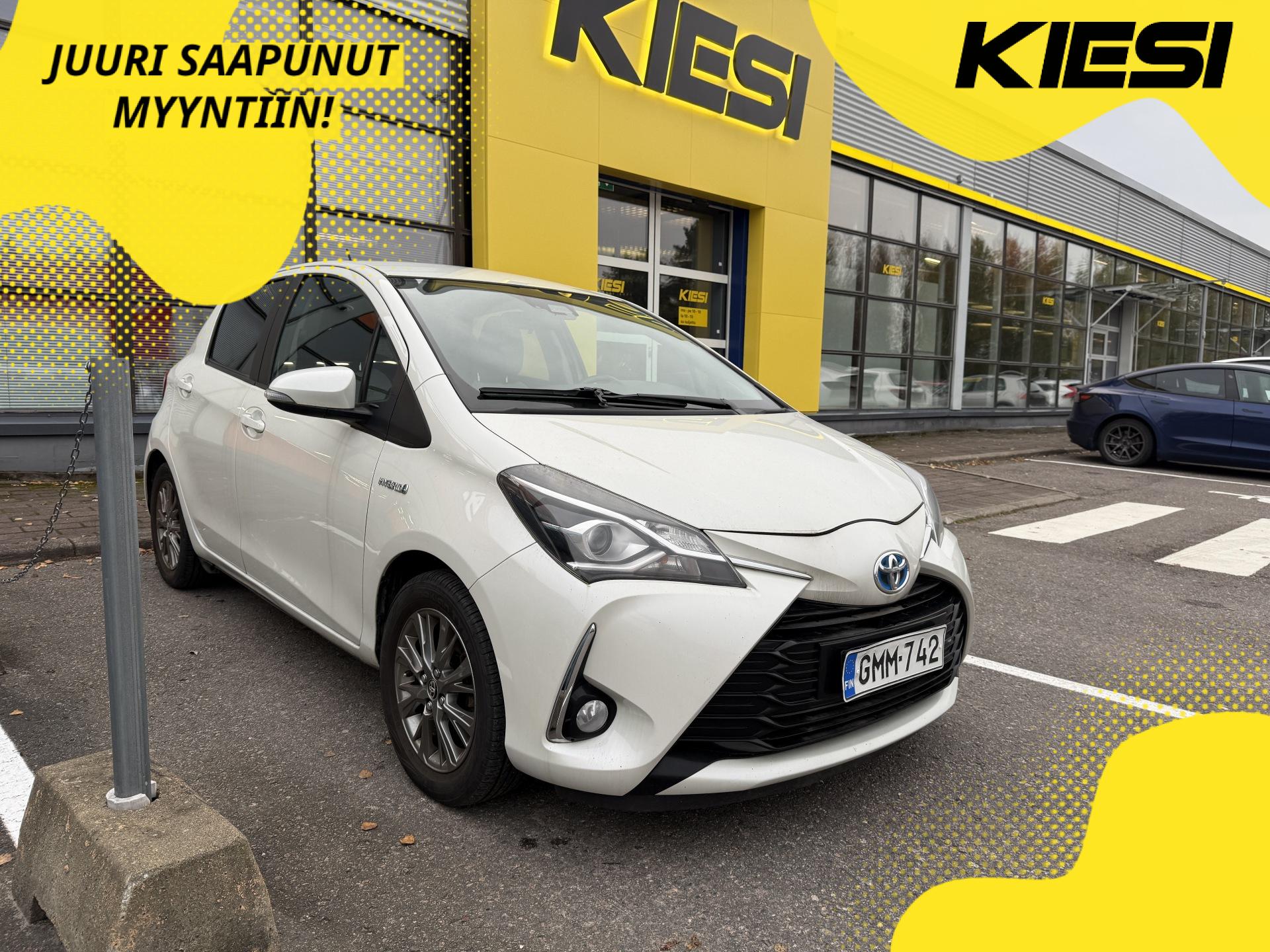 TOYOTA Yaris 2017