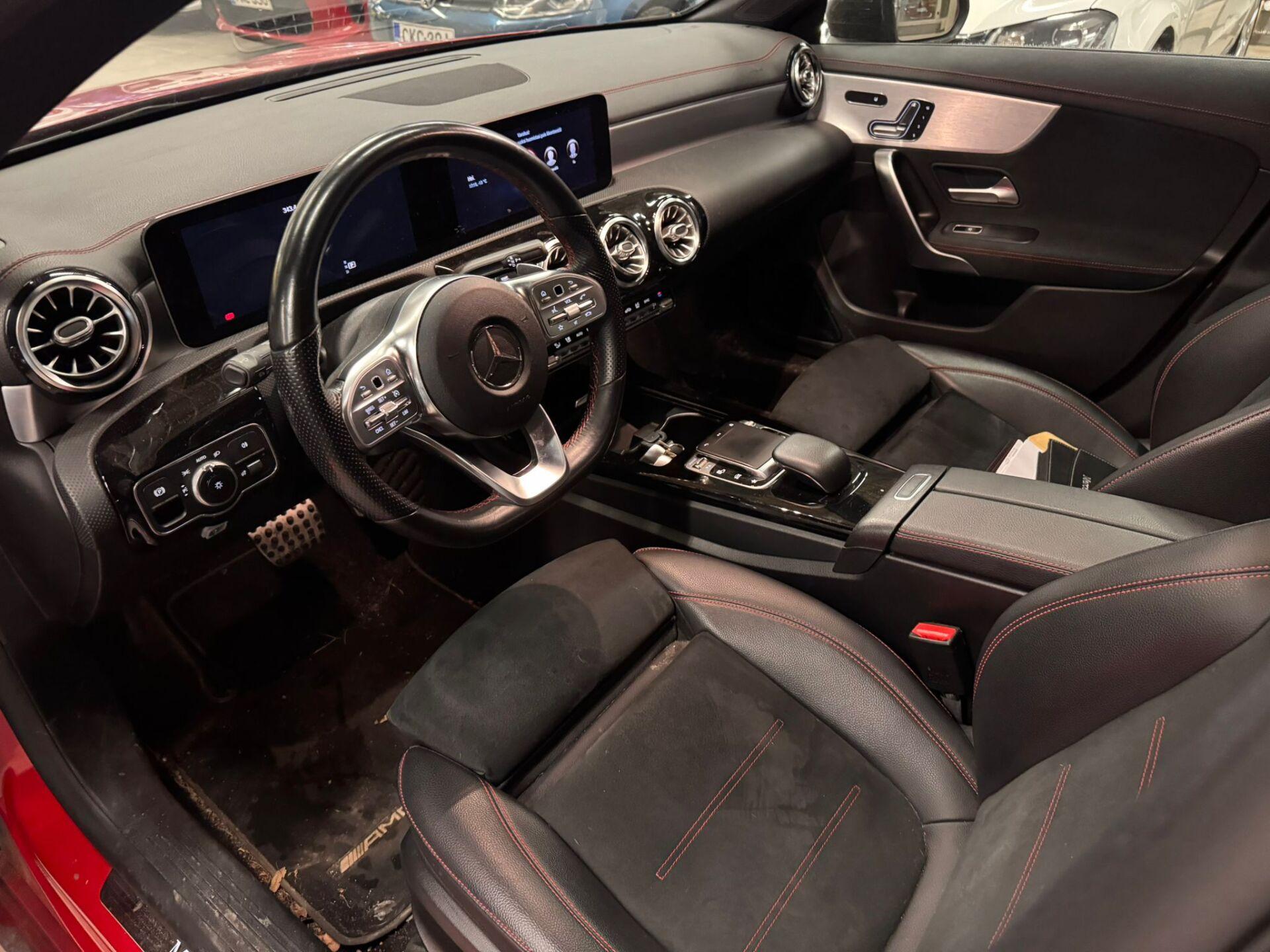 MERCEDES-BENZ CLA 2019