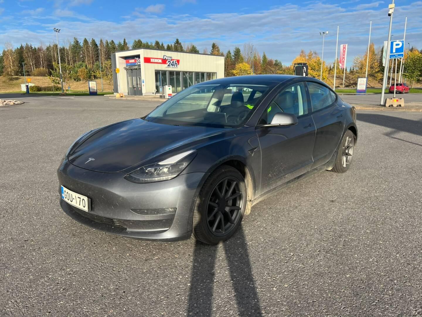 TESLA Model 3 2021