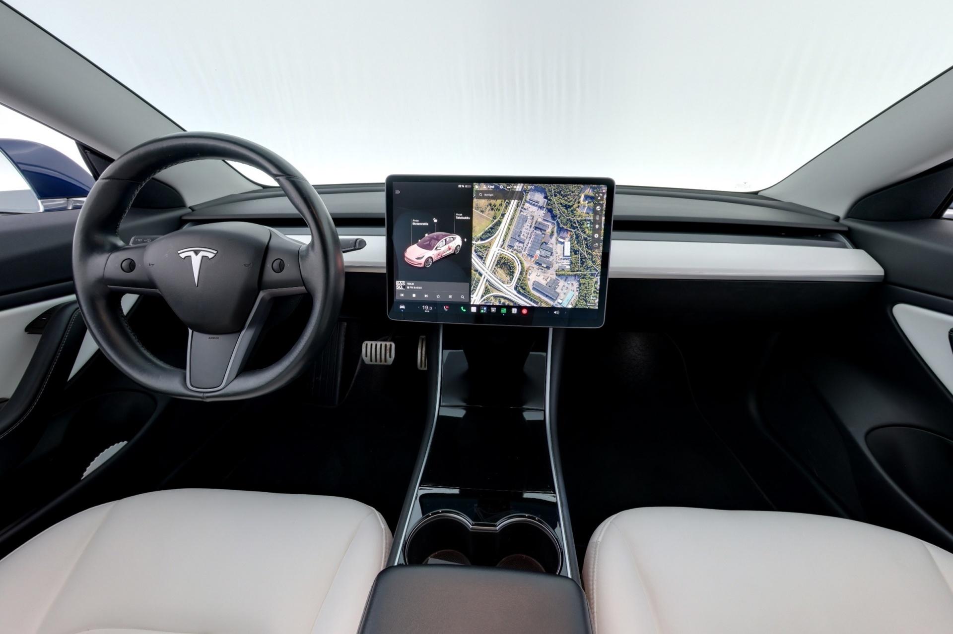 TESLA Model 3 2019