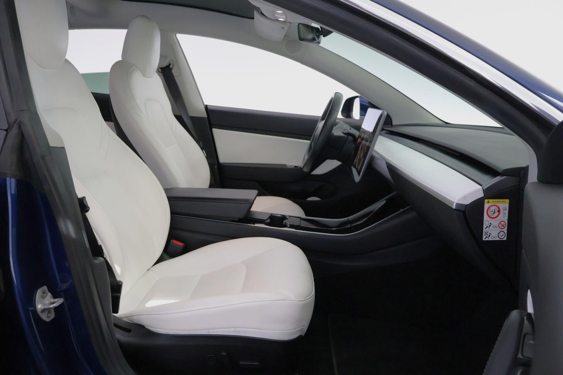 TESLA Model 3 2019