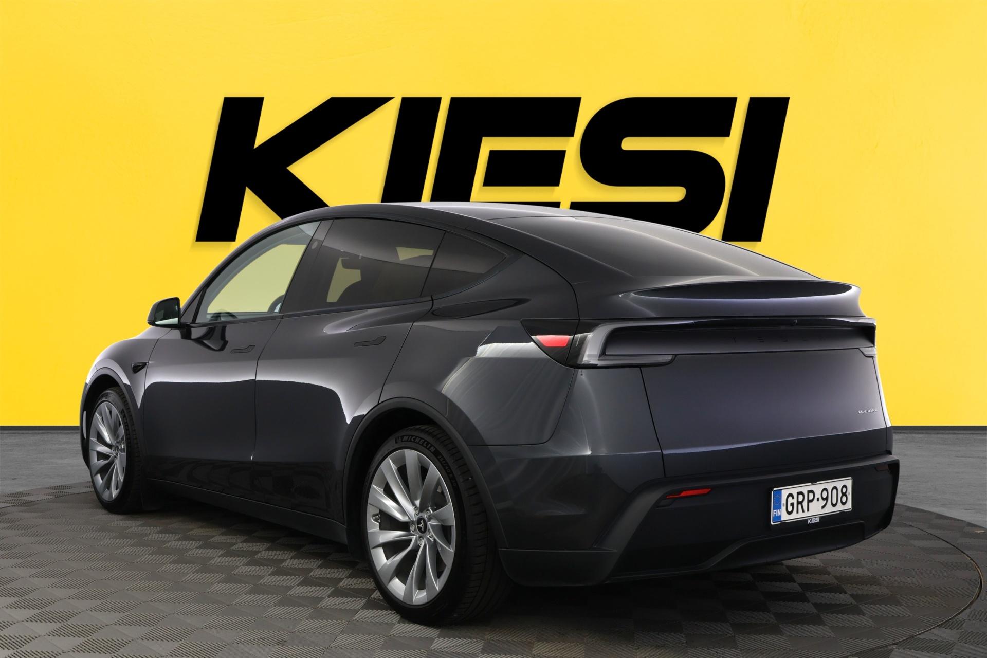 TESLA Model Y 2025