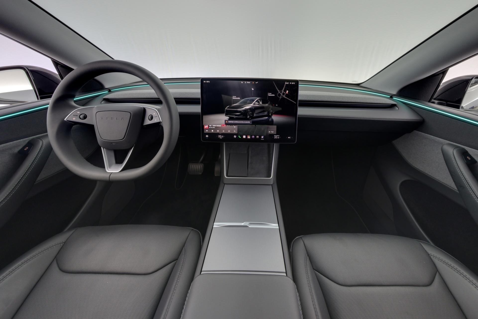 TESLA Model Y 2025