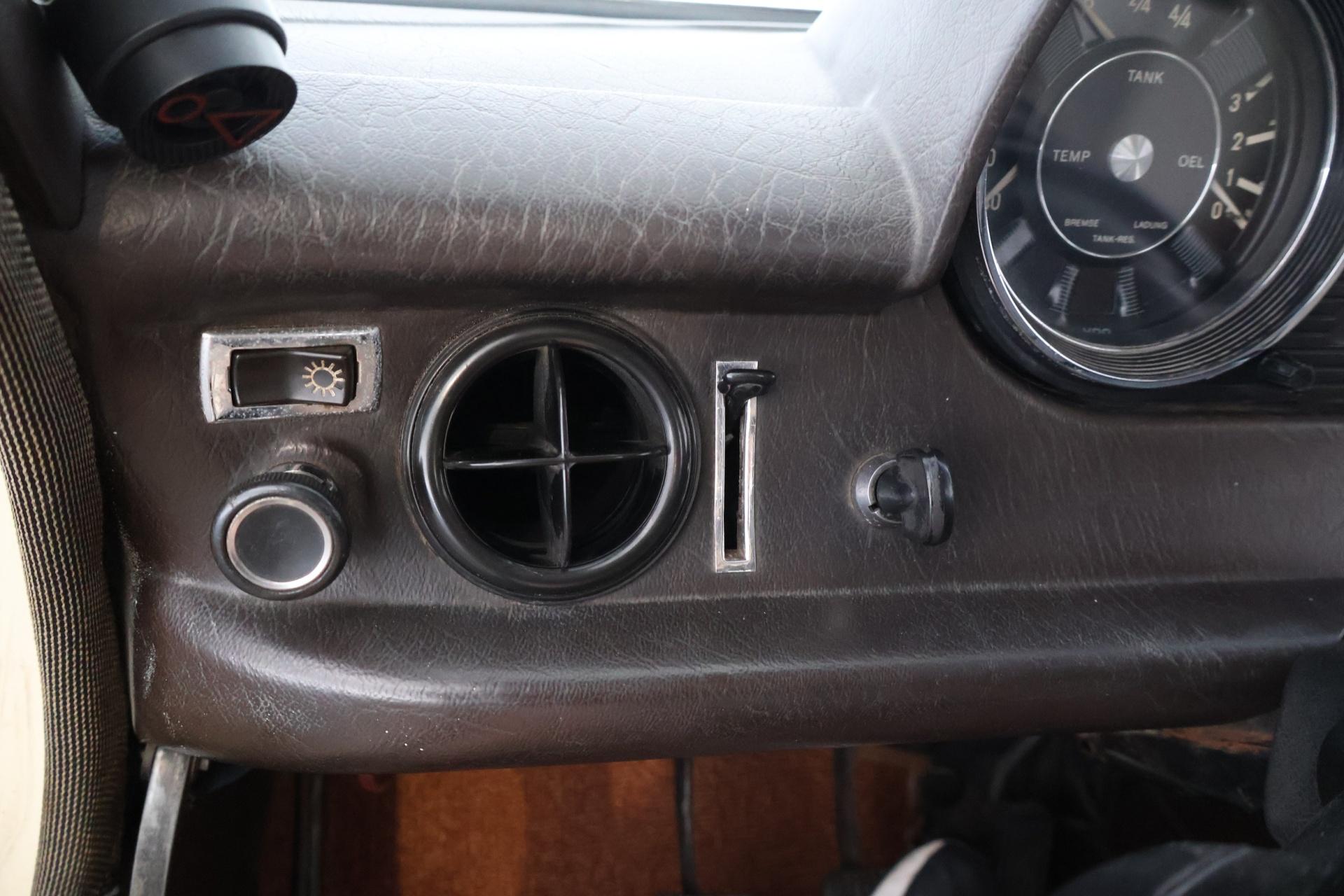 MERCEDES-BENZ 250 1968