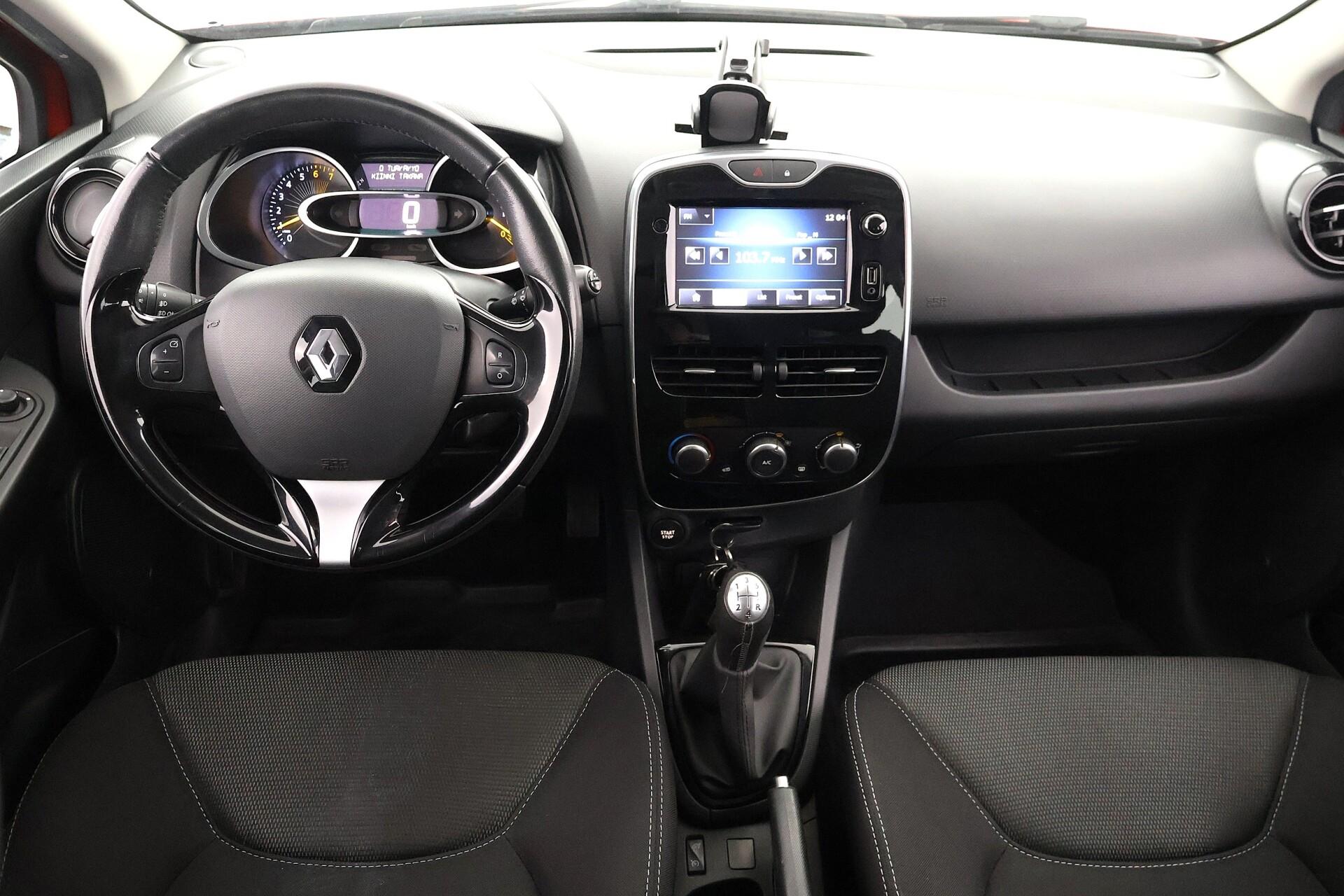 RENAULT Clio 2015