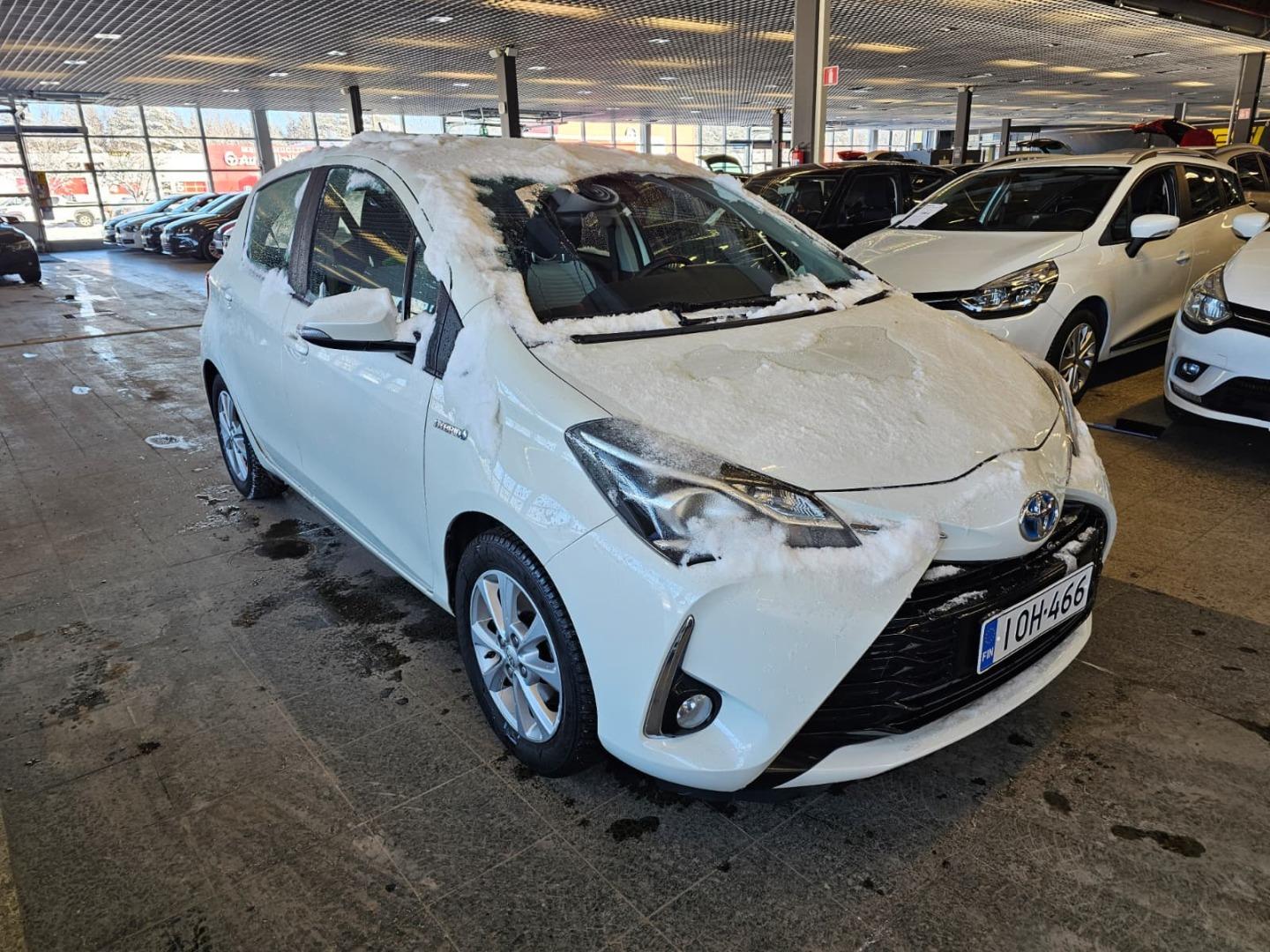 TOYOTA Yaris 2018