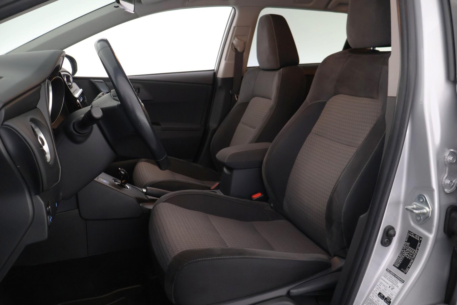 TOYOTA Auris 2018