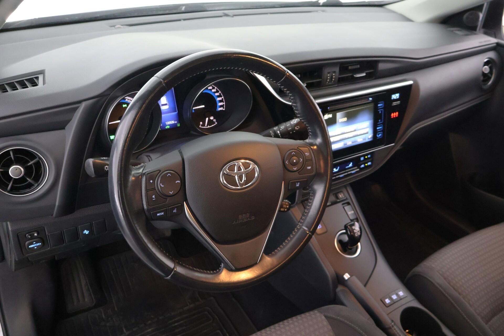 TOYOTA Auris 2018