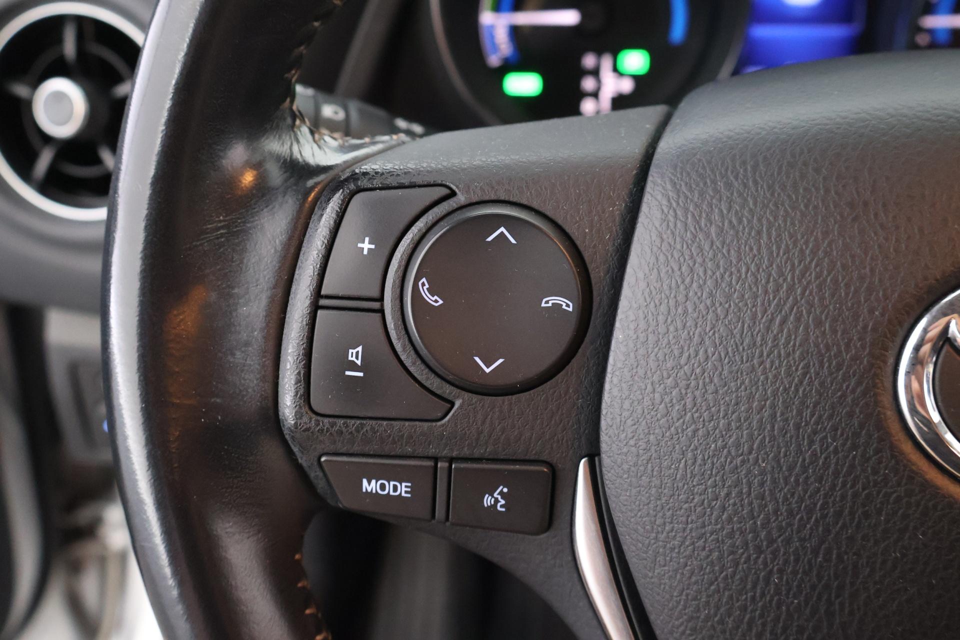 TOYOTA Auris 2018