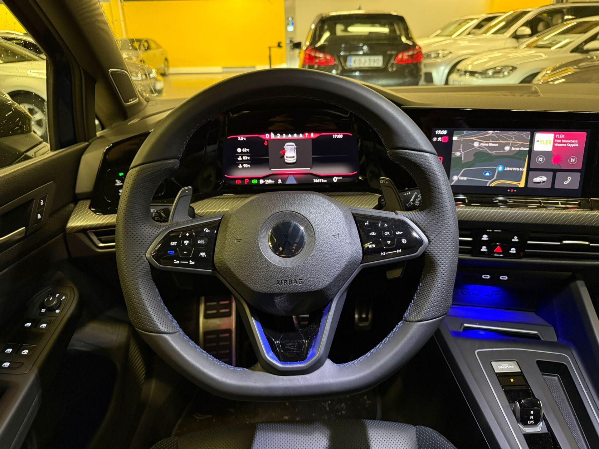 VOLKSWAGEN Golf 2021