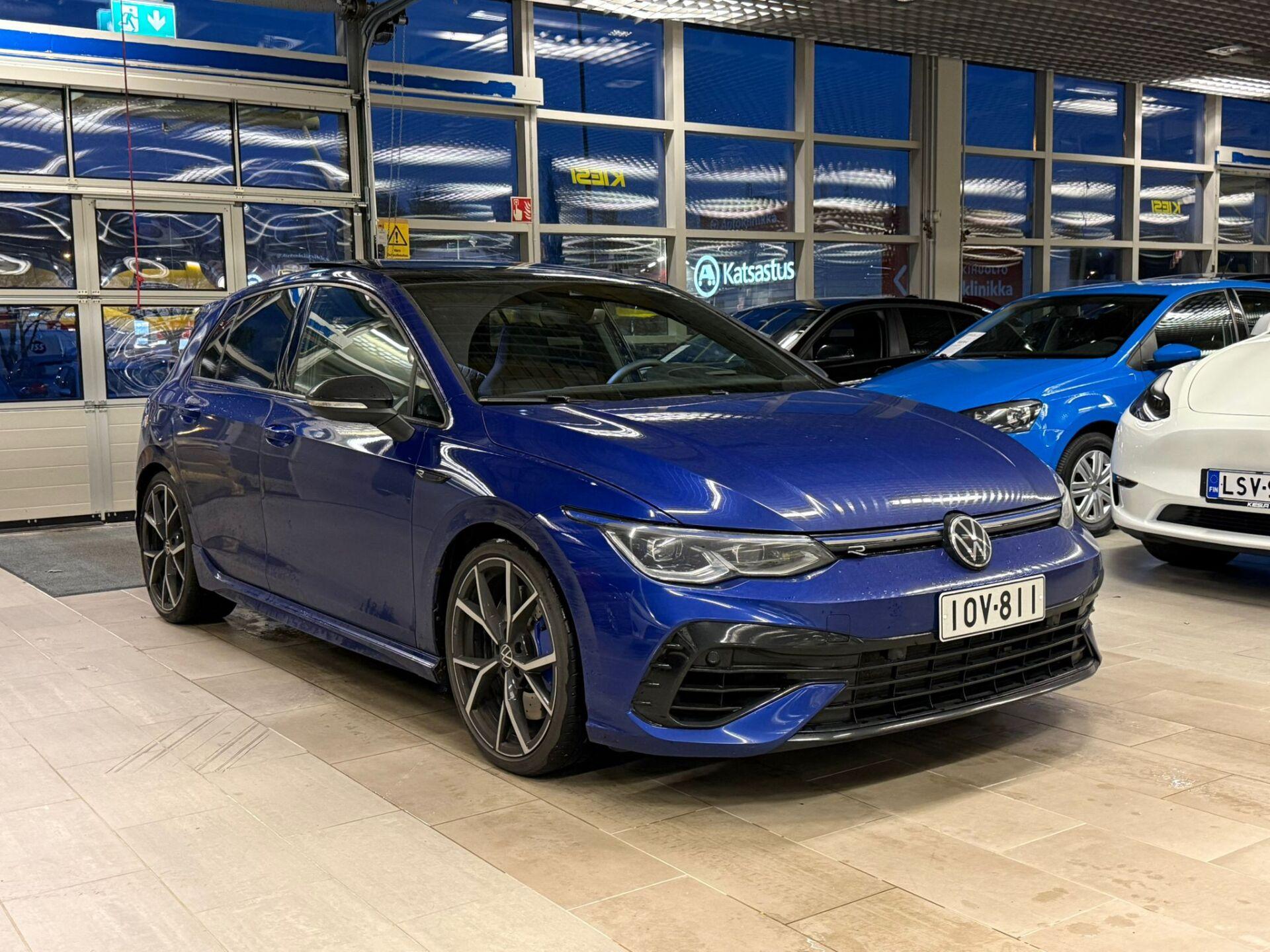 VOLKSWAGEN Golf 2021